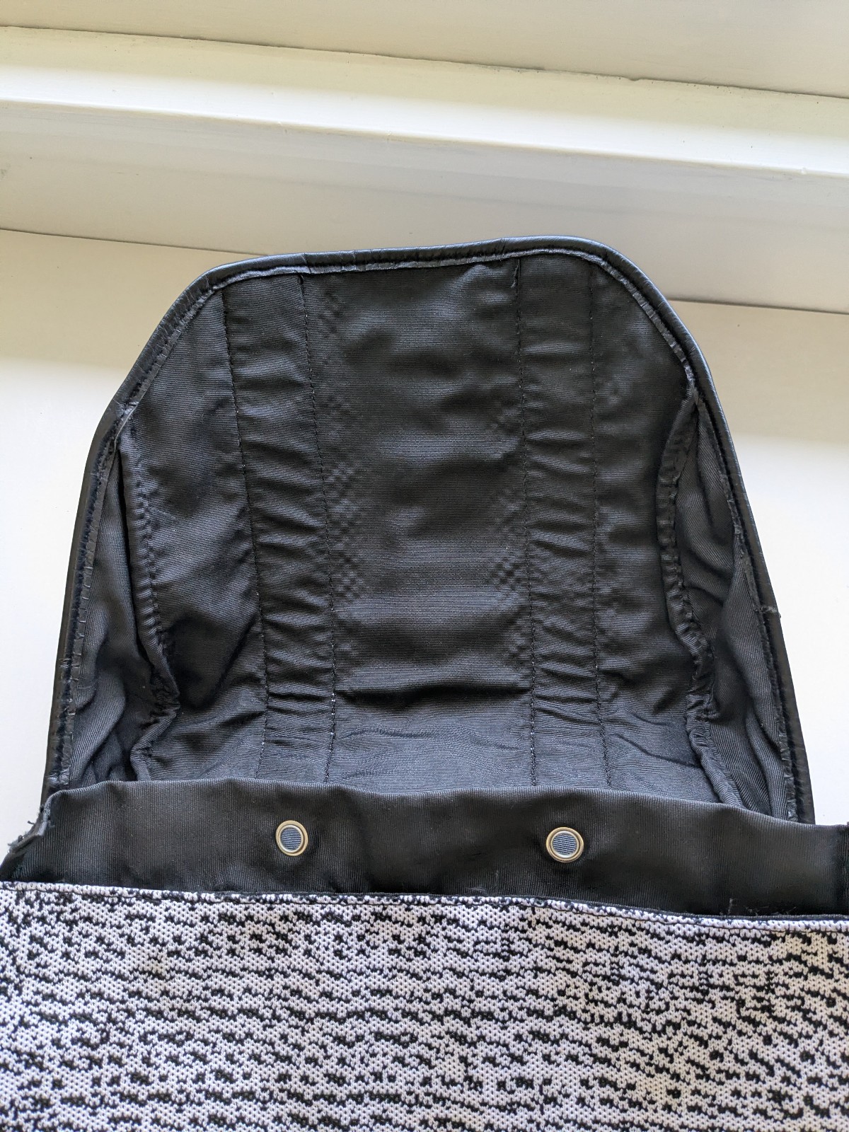 Mozay Backpack Opal Backpack Dreamweave Oreo Knit Laptop Pocket Black White
