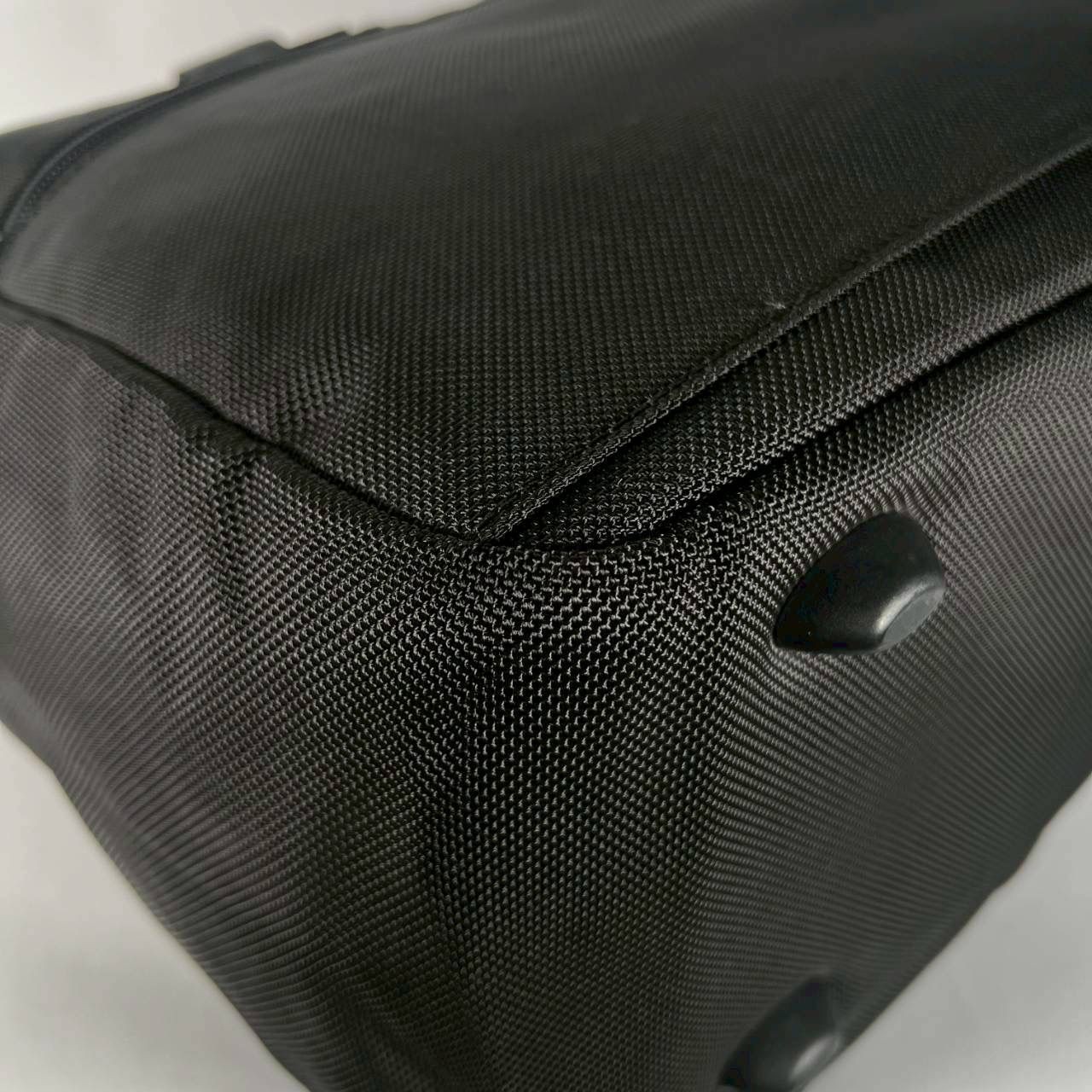 Tumi Alpha Bravo Business Nylon Laptop Bag 30cm x 42cm x 16cm, Used