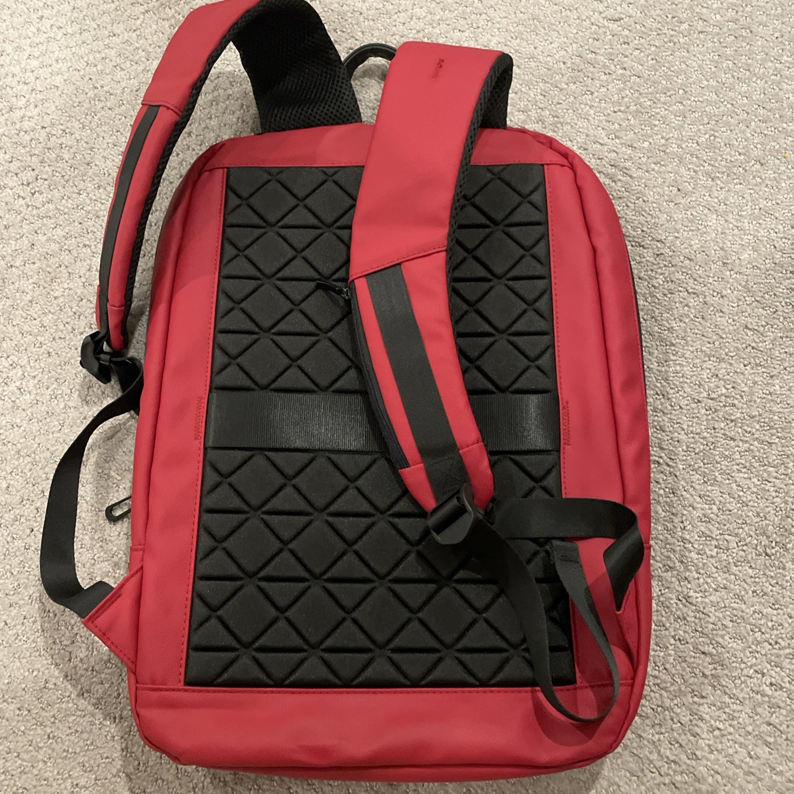 🎒 Heroic Knight Tech Backpack – Red/Black – New Without Tags