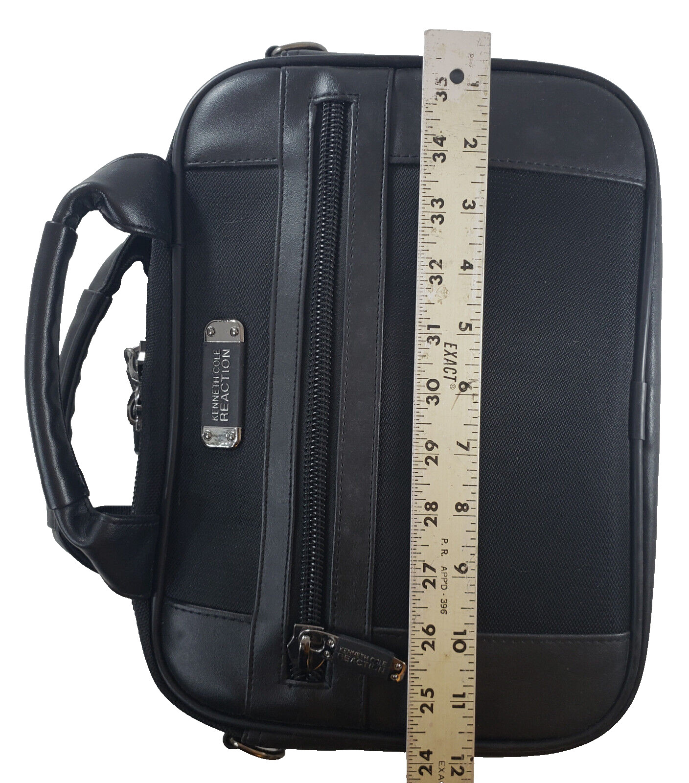 ~ Kenneth Cole Reaction Laptop/Messenger Bag 11.5” x 8.5″ x 2.5” ~