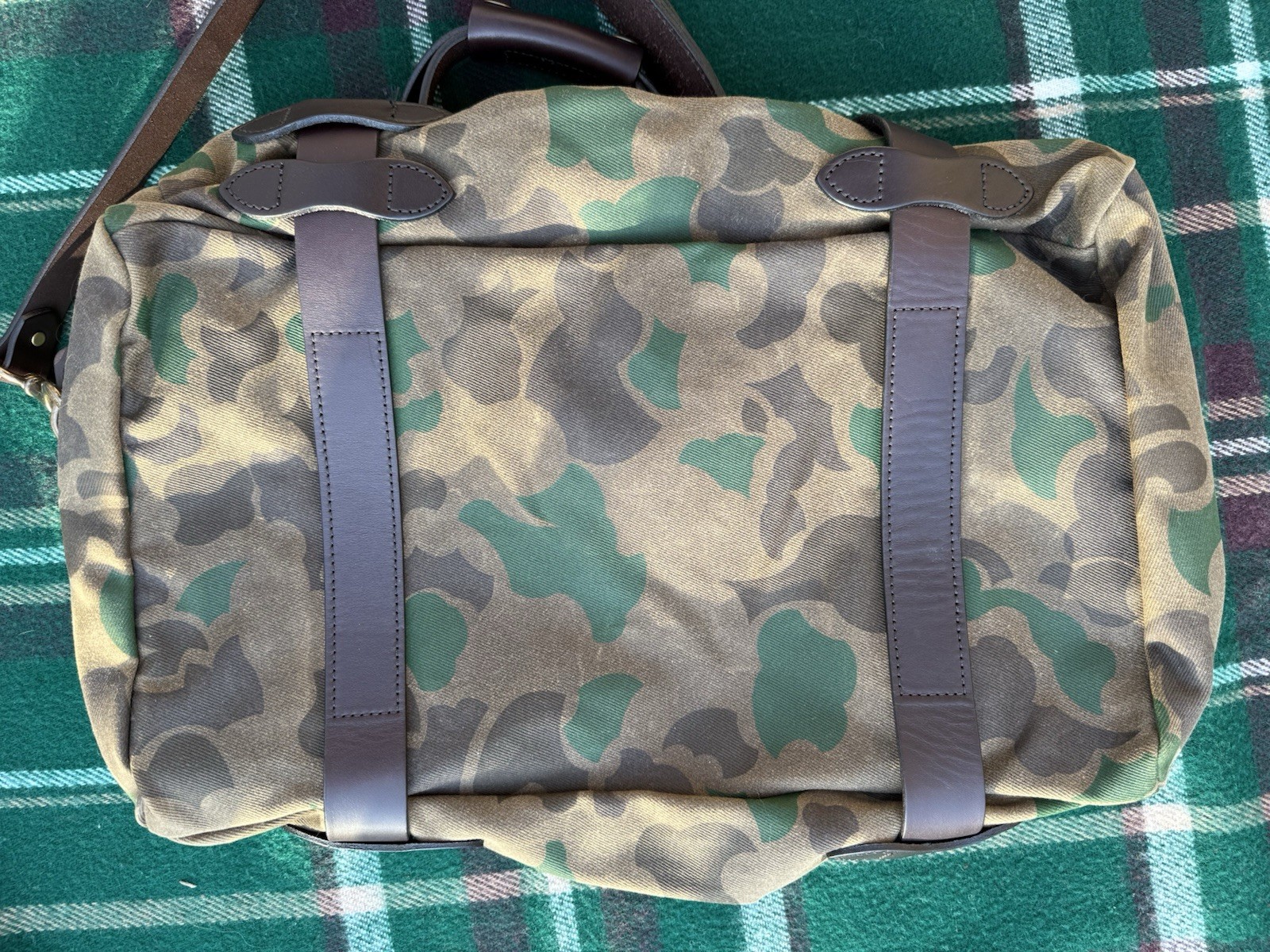 Filson Waxed Rugged Twill Medium Duffle Bag Shrub Camo Canvas Made USA