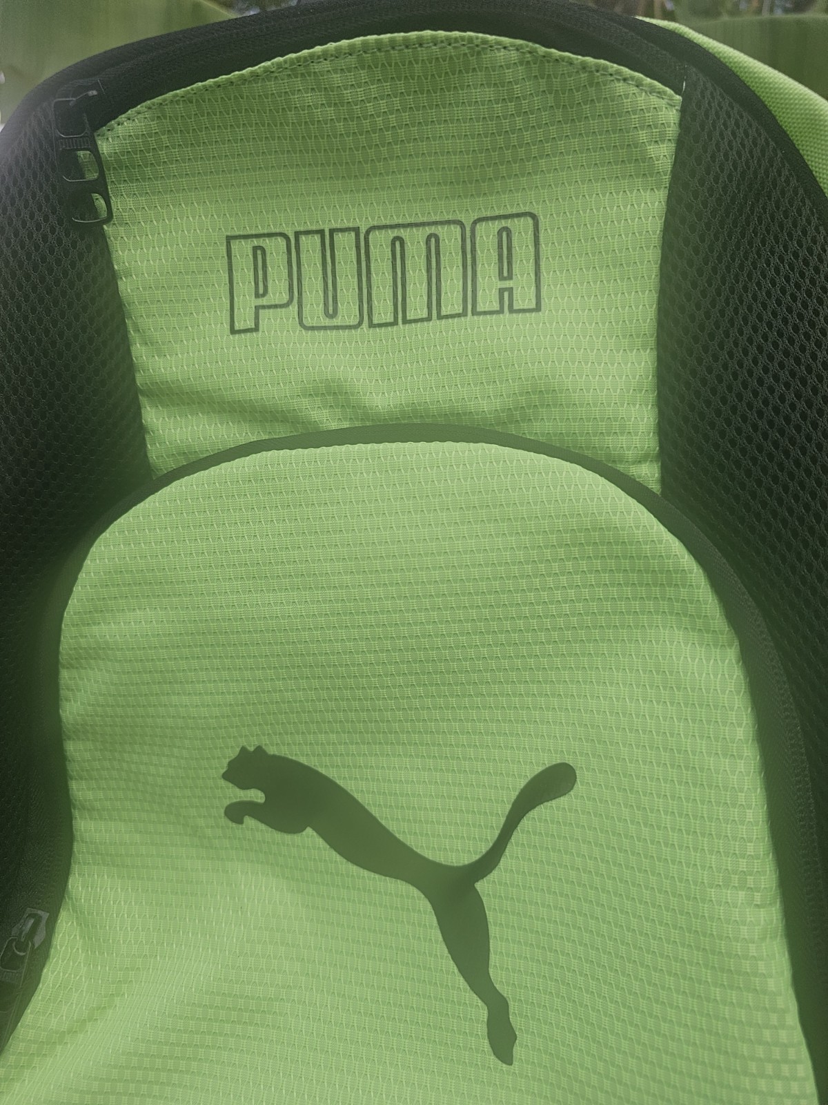 PUMA 15″ Laptop Training Backpack Black and fluorescent green 859594-02 Large
