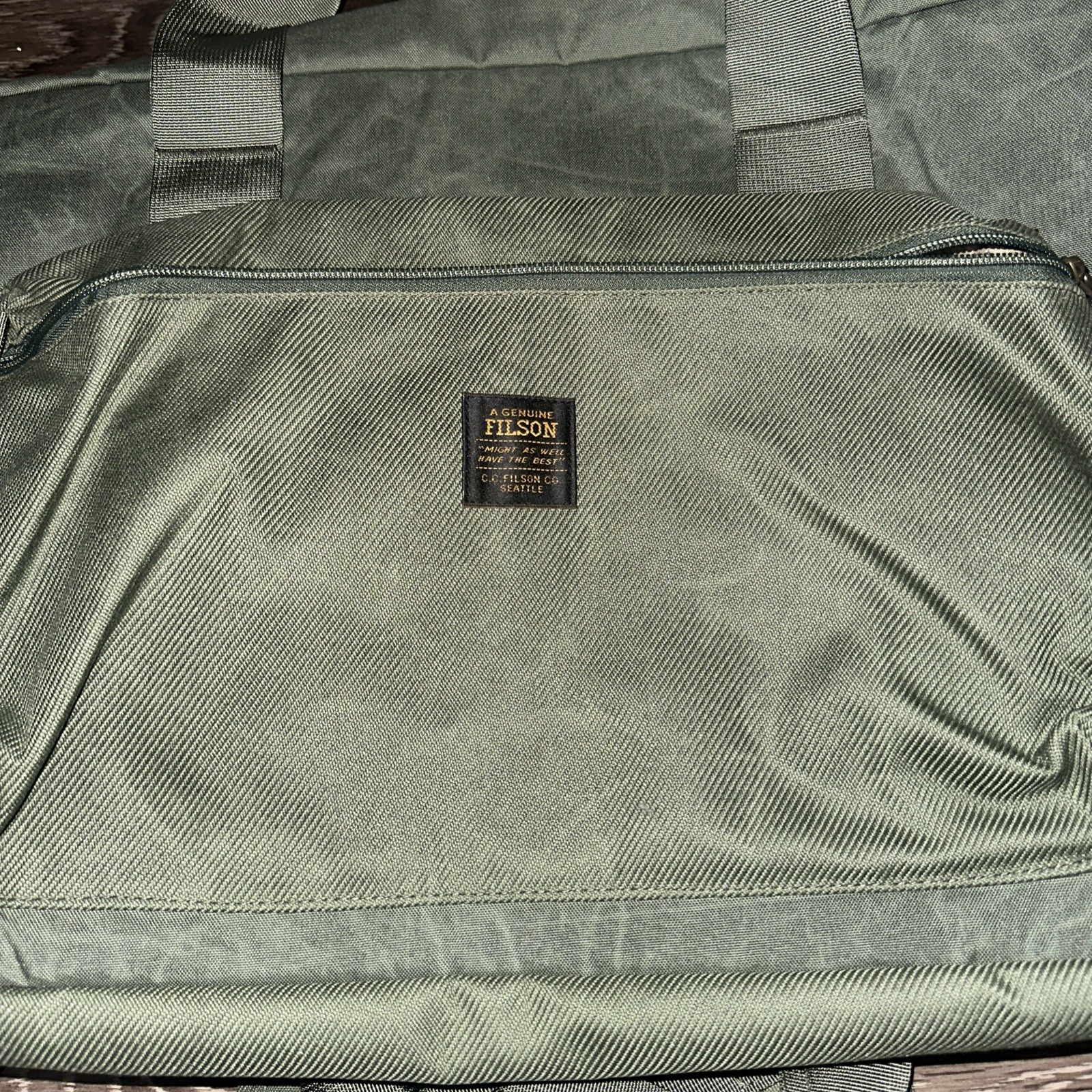 NEW Filson bag – green, rugged, backpack / brief case 2-in-1