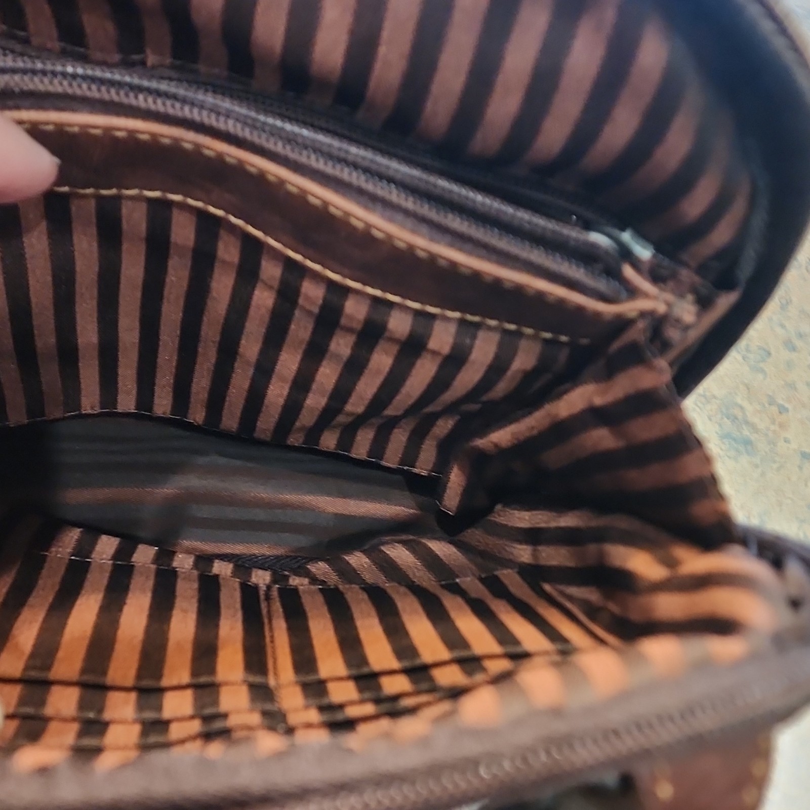 Jack Georges Brown Zip Backpack Leather w/ Striped inside Pattern Men’s 10×10