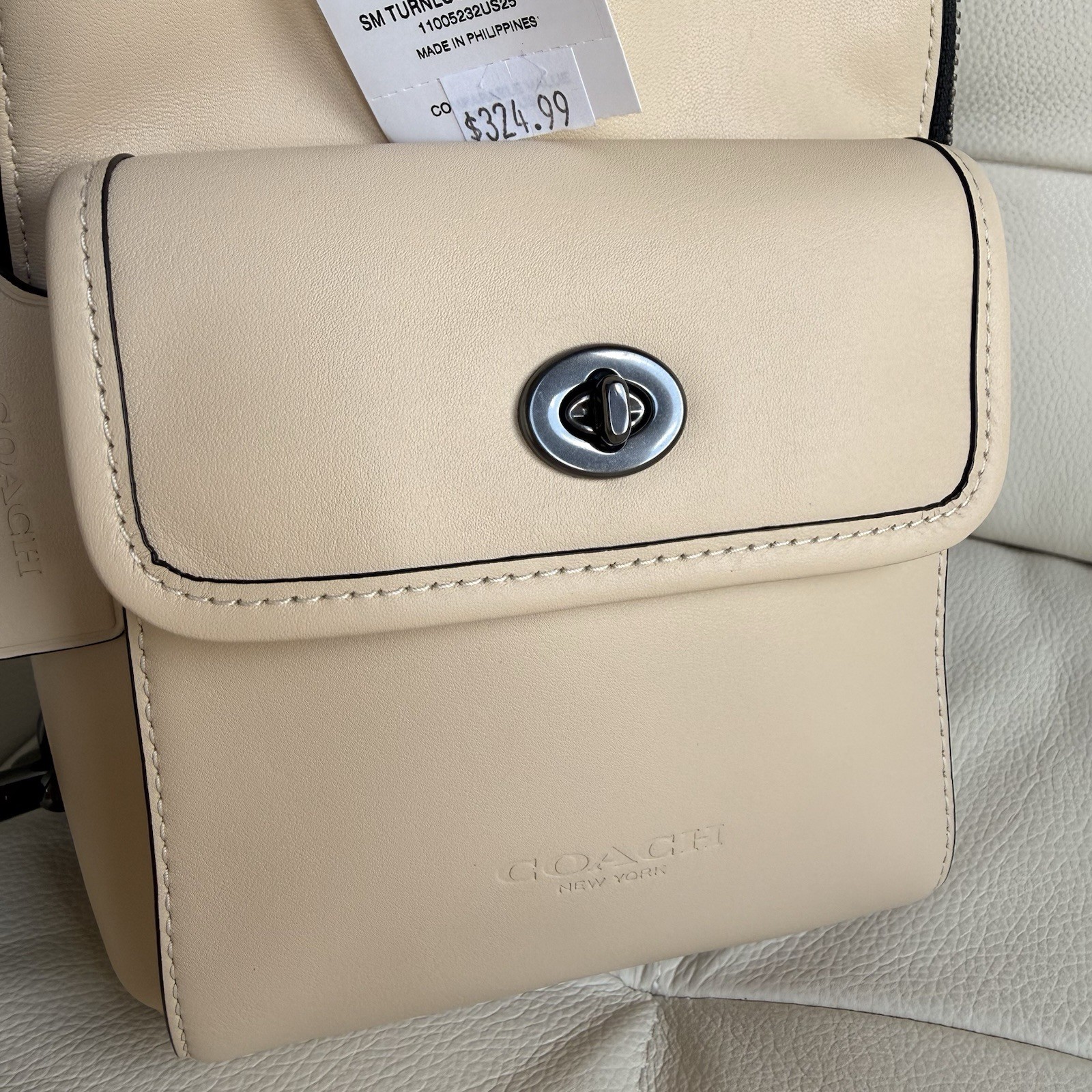 NWT COACH MEN’S Small Turnlock Sling Pack Bag Gunmetal/Ivory Calf Leather CAJ28