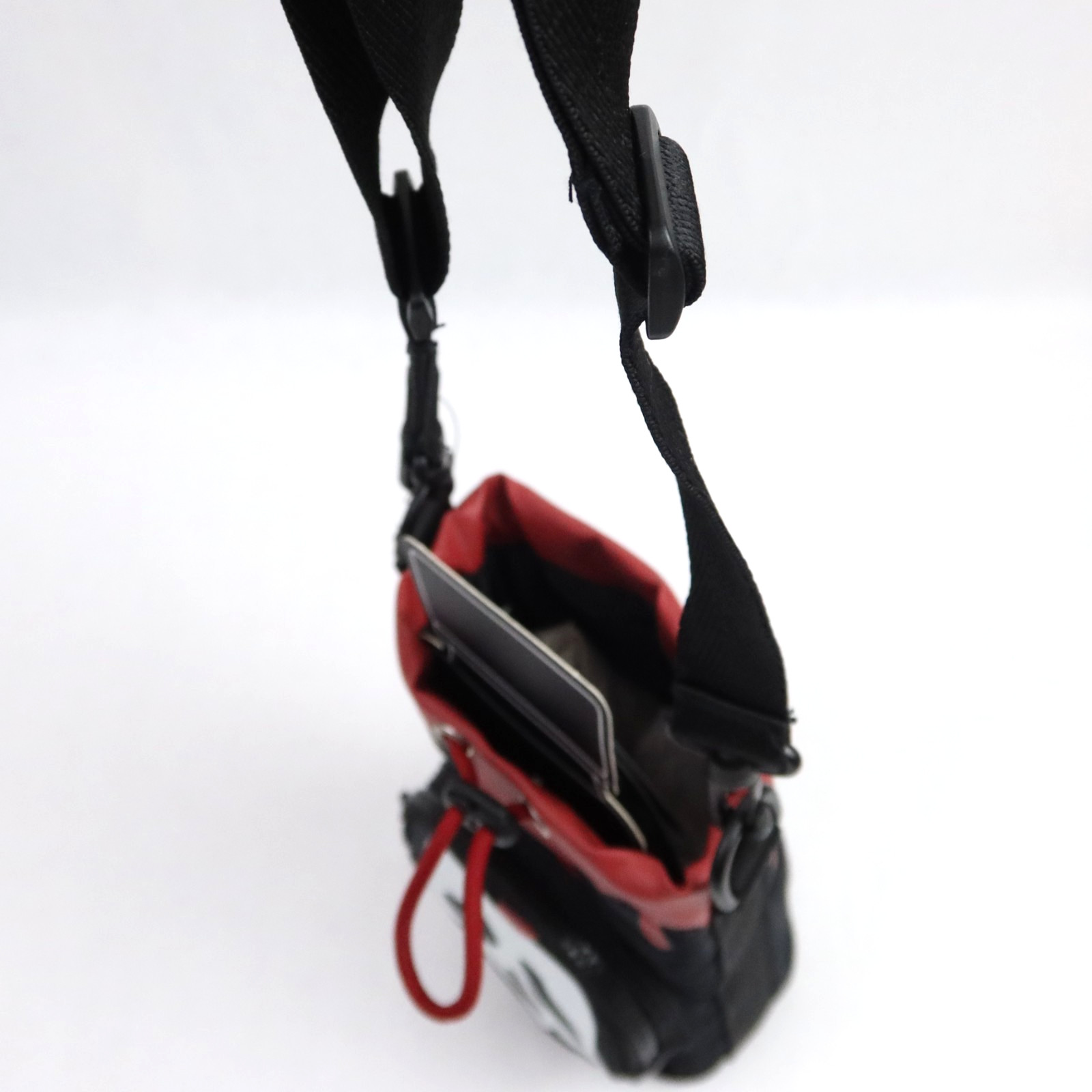 Scream Ghost Face Mask Water Bottle Sling Bag Glow in the Dark Pocket Blood