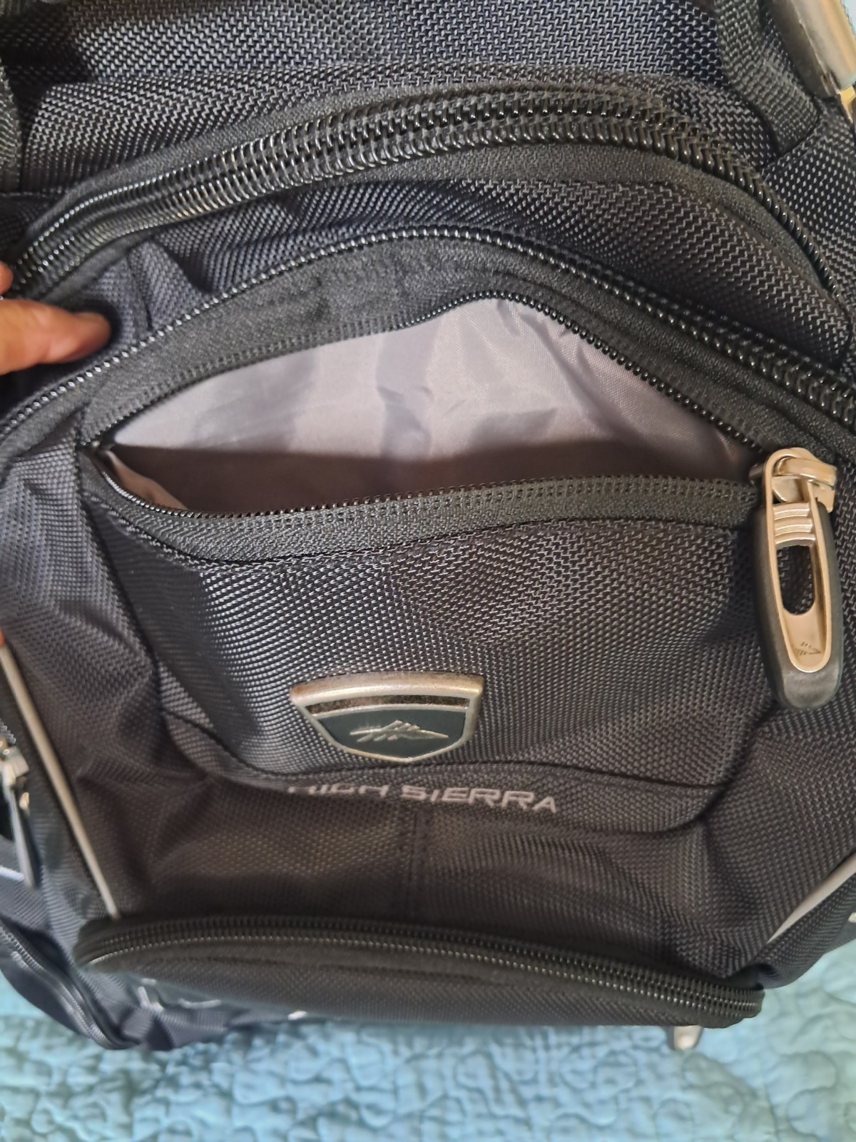High Sierra Elite Fly-By 17″ Black Computer Backpack New