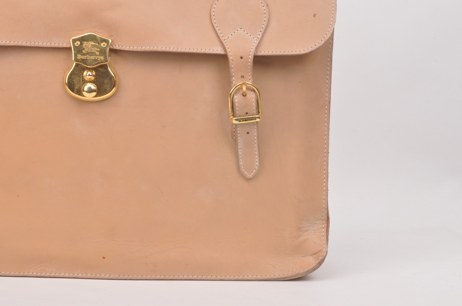 Burberry vintage tan leather briefcase bag