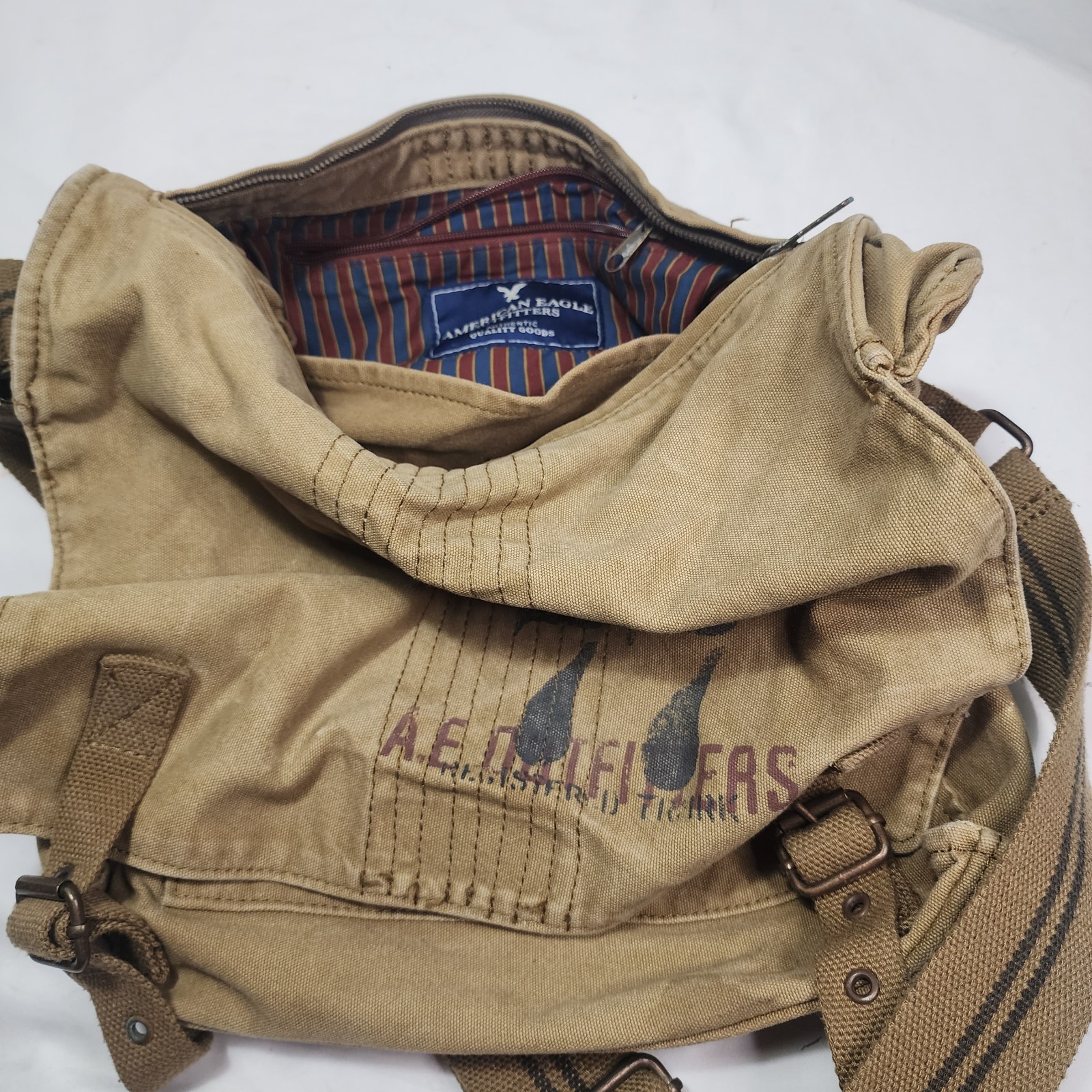 Vtg American Eagle Outfitters AEO Khaki Canvas Crossbody Messenger w/Bag 77 Logo