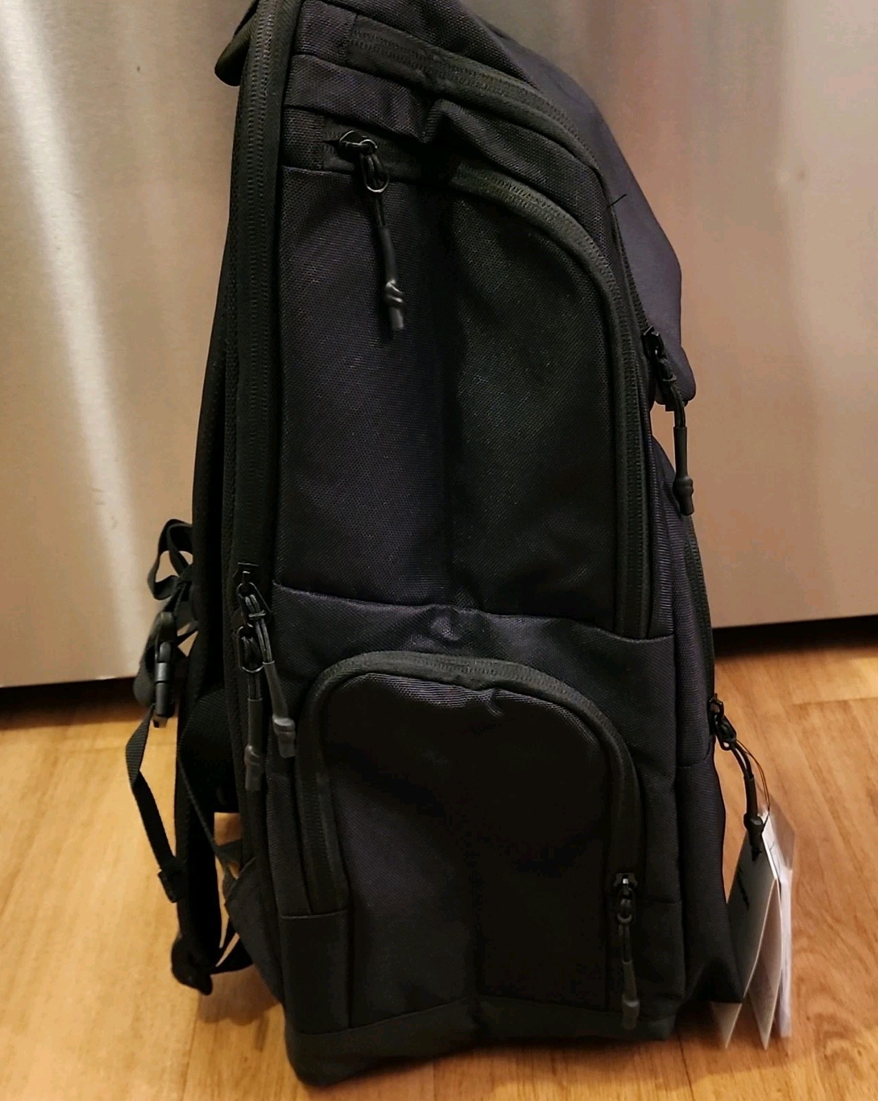 Nike Repel Water-Repellent 35L Backpack Black Swoosh Zip Unisex