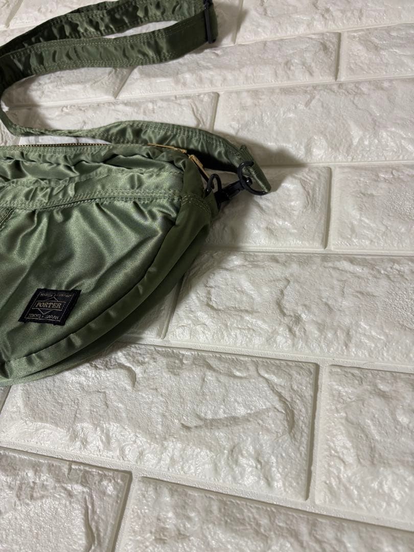 Authentic Porter Yoshida Kaban Oval Shoulder Bag Nylon Green 32cm Large Capacity