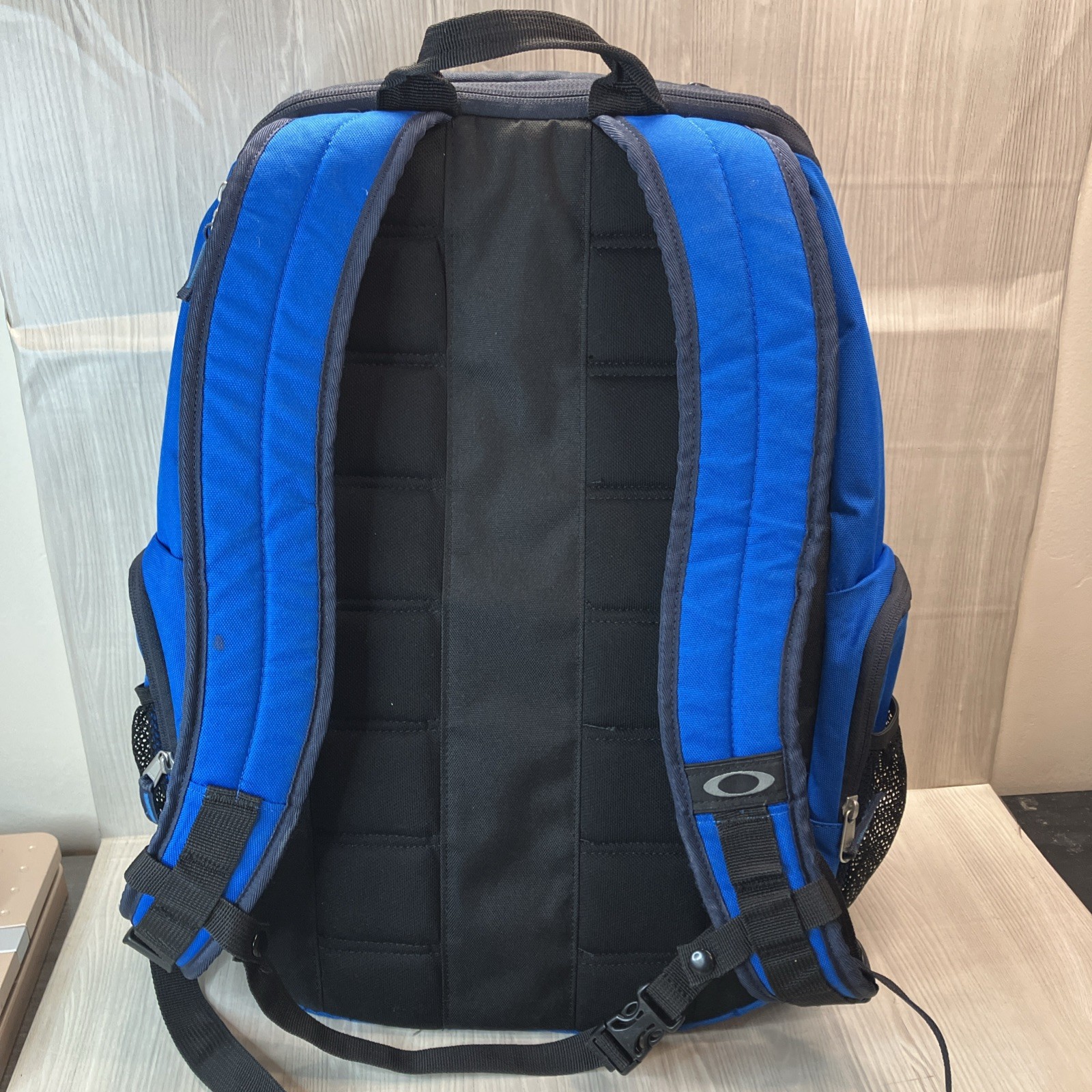 Oakley Y2K Backpack FA15 Large Cushion Pocket Laptop 19x14x6 USA Blue NICE!