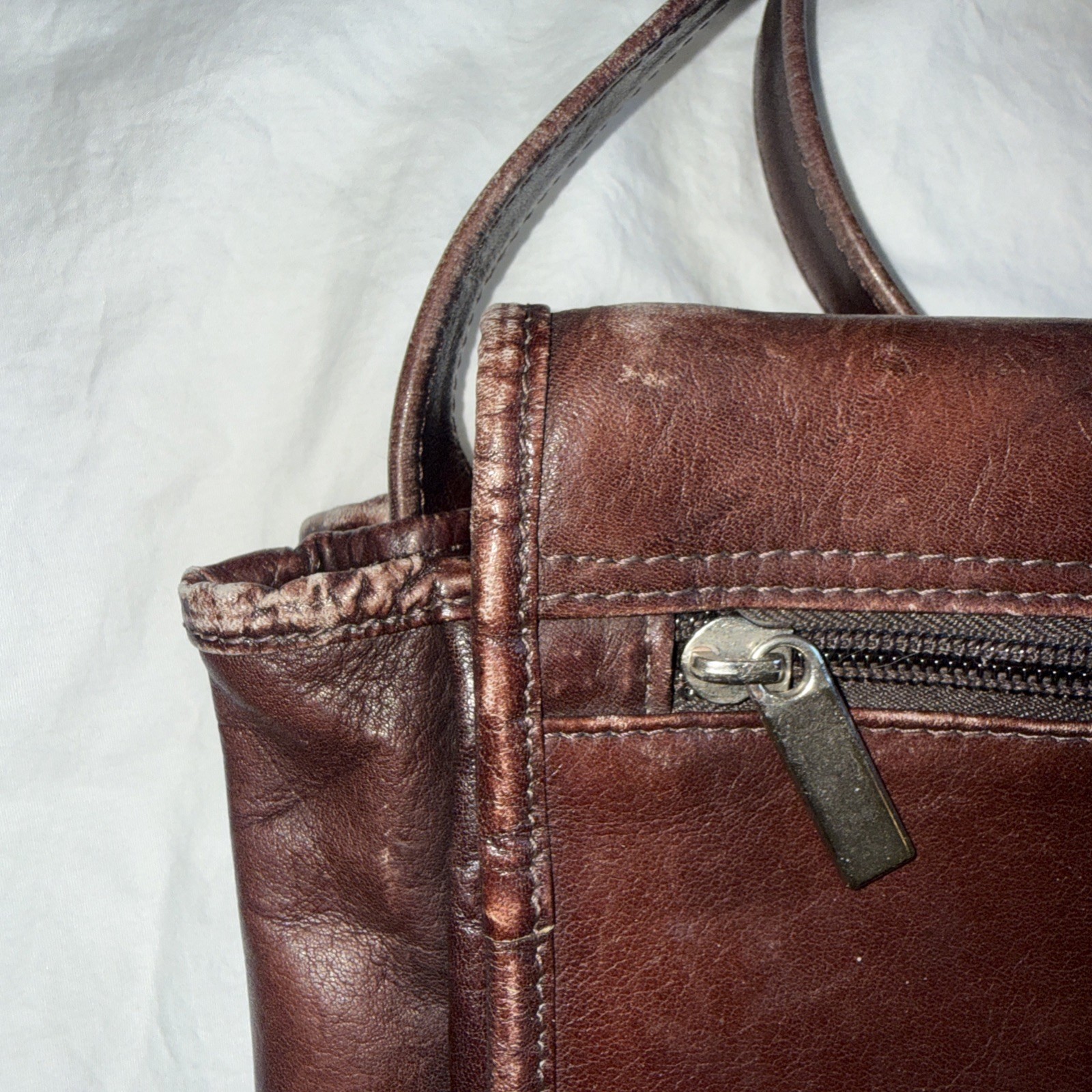 WORN Wilson’s Leather Laptop Bag Messenger Briefcase Adventure Bound Vintage