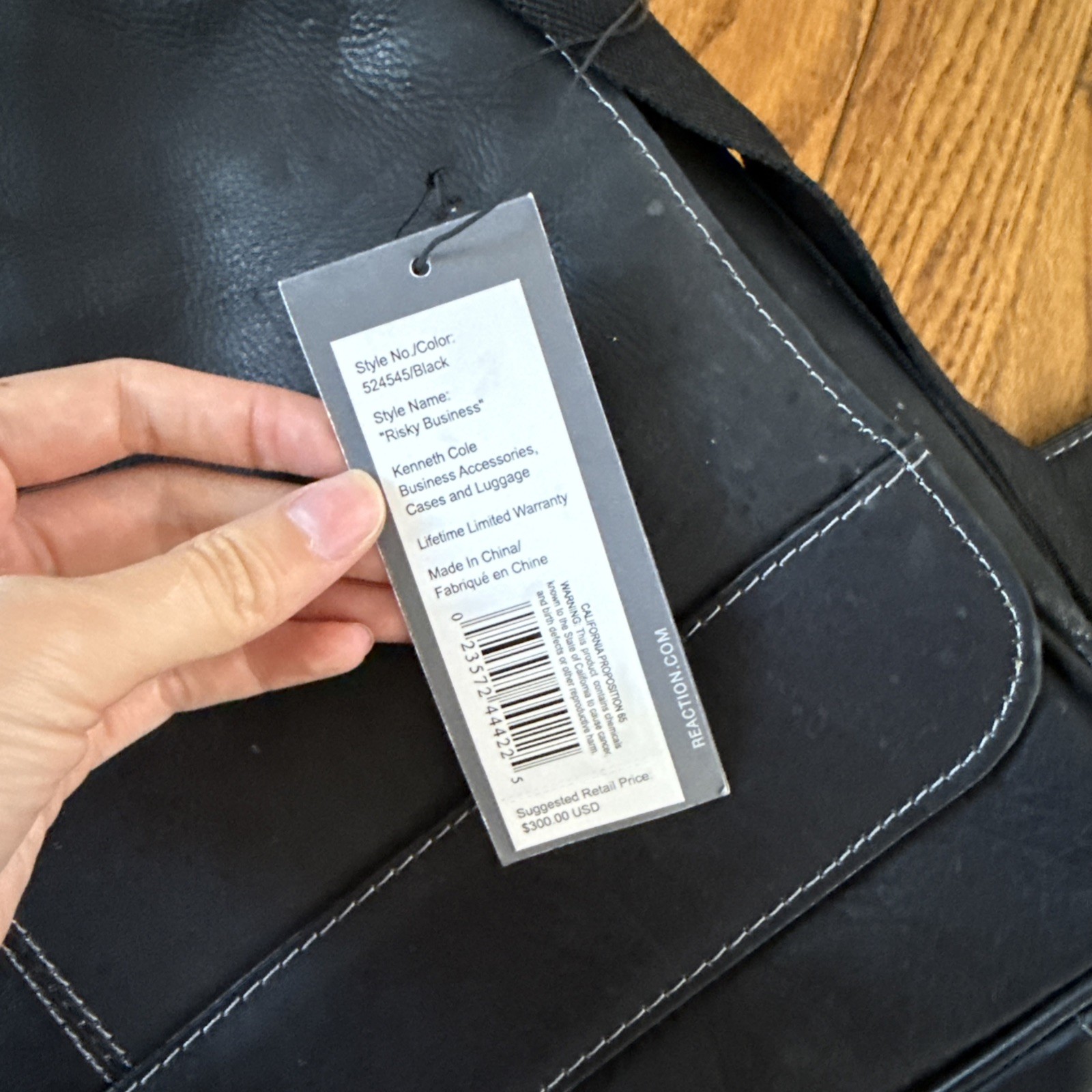 Kenneth Cole Reaction Colombian Leather Messenger Bag