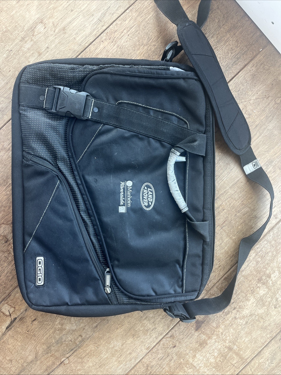 Land Rover Briefcase Soft Case Good Condition Ogio Branded￼