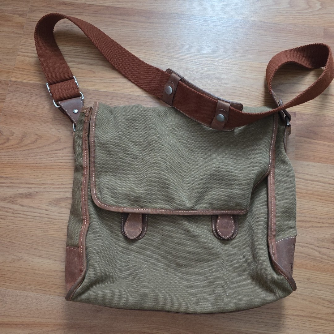 Peter Millar Canvas Leather Trim Men’s Messenger Bag Crossbody