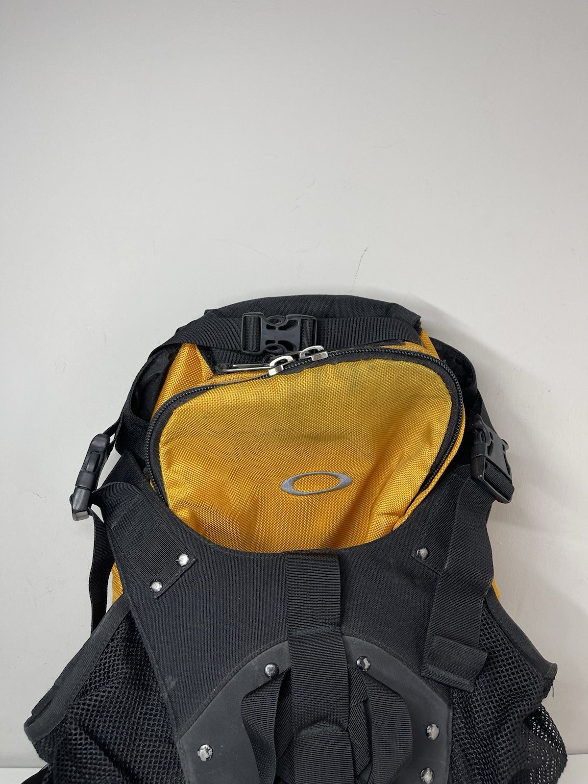 Rare Vintage Black Yellow Oakley Software Backpack Gorpcore Military