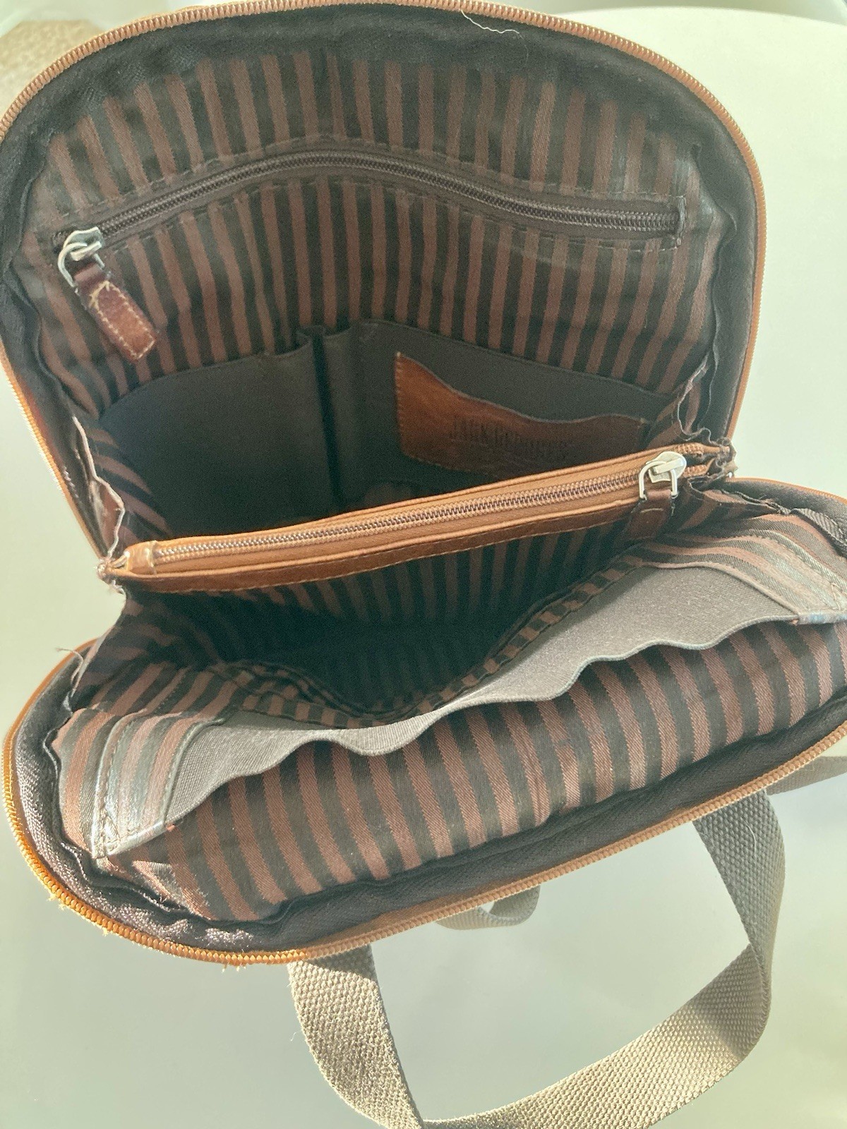 Jack Georges Voyager Unisex Brown Leather Backpack (See photos for measurements)