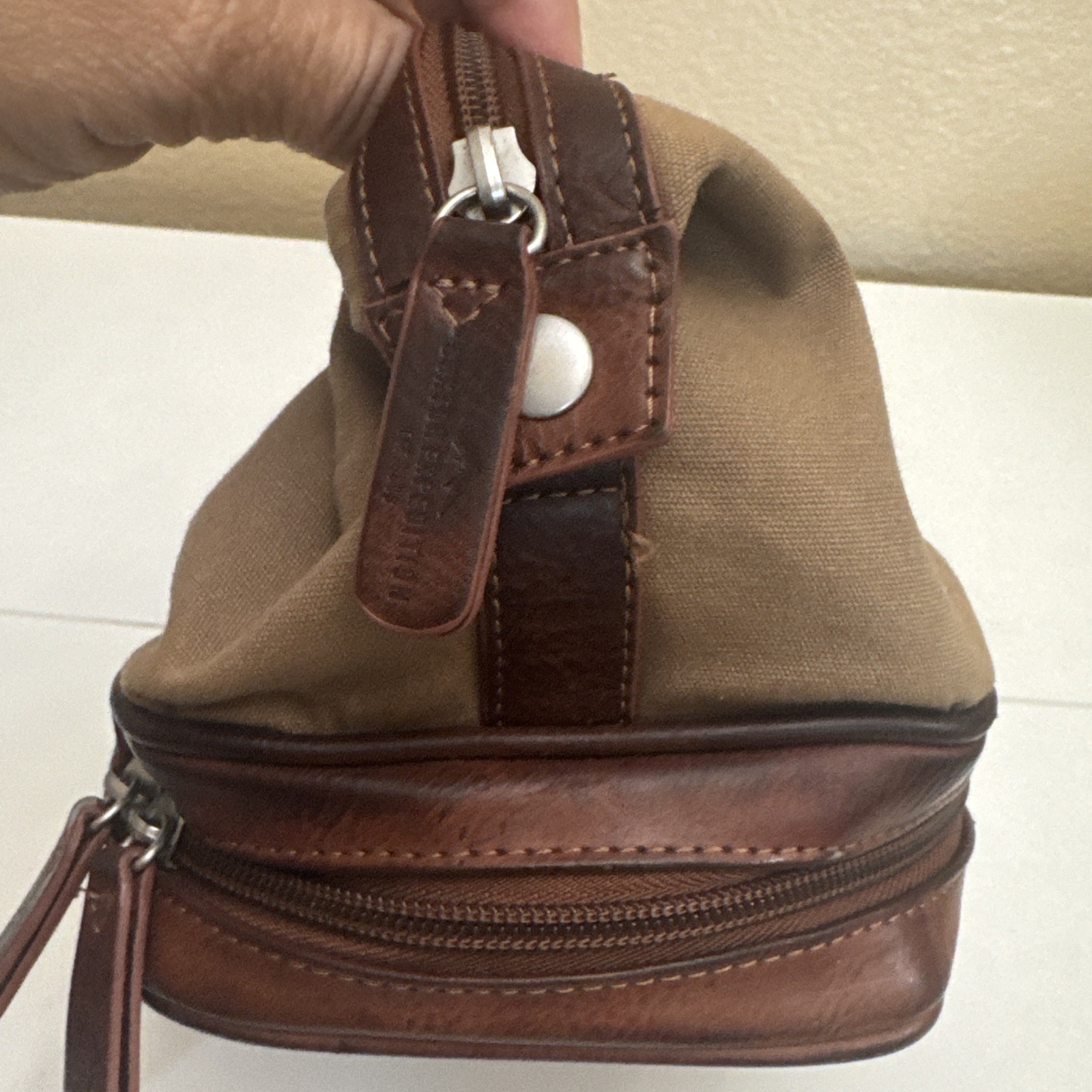 Buxton Brown Expedition Leather Toiletry Shave Bag Zippered 2 Compartment