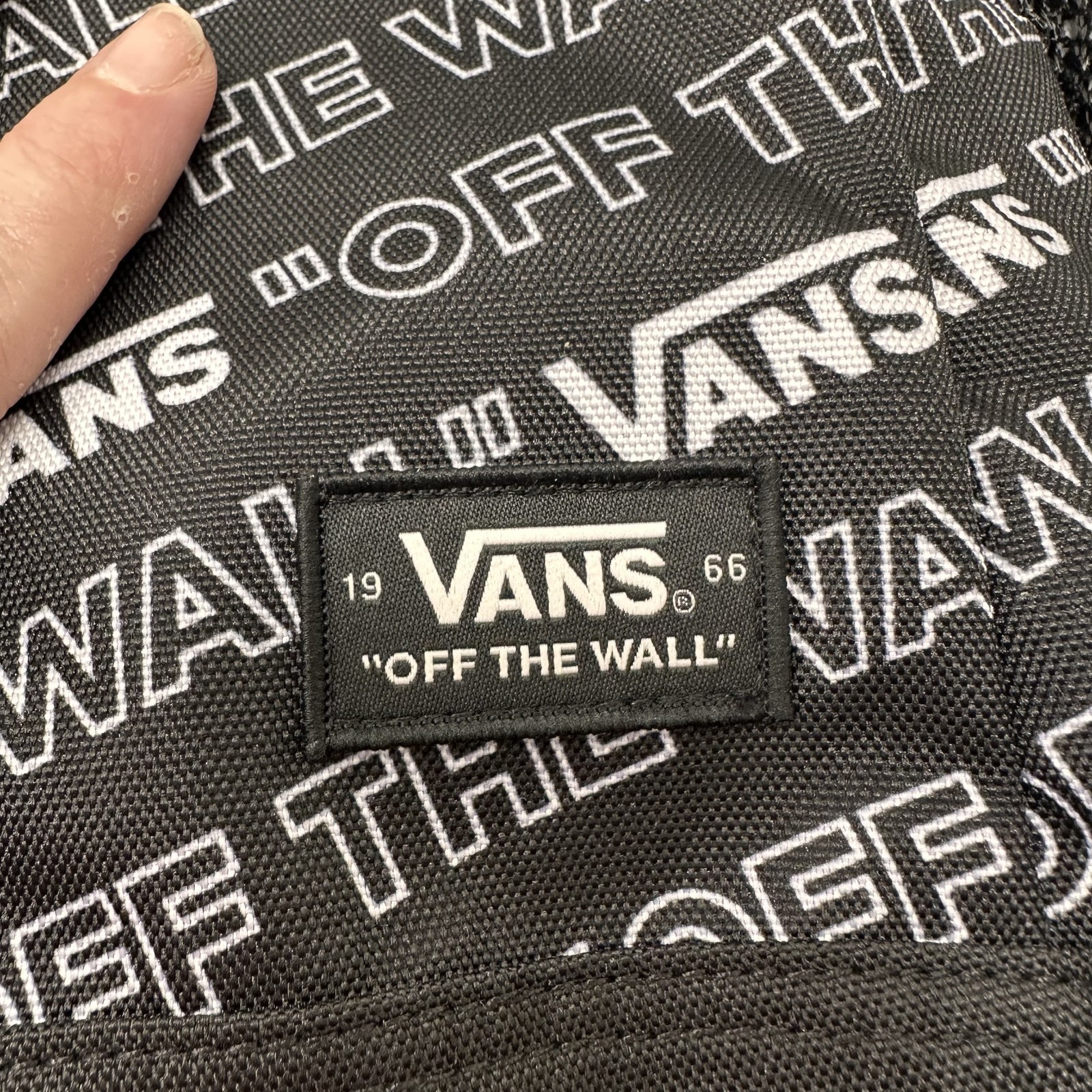 VANS Off The Wall BACKPACK All Over Print AOP Logo Black White SCHOOL Laptop NWT