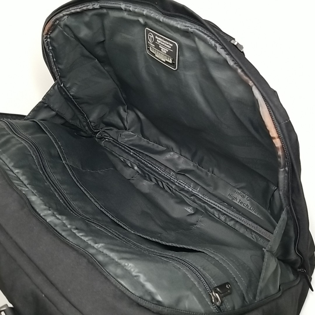 Tumi Tech Essential Gear 20″ Duffel Bag Black Nylon With Shoulder Strap 67754D