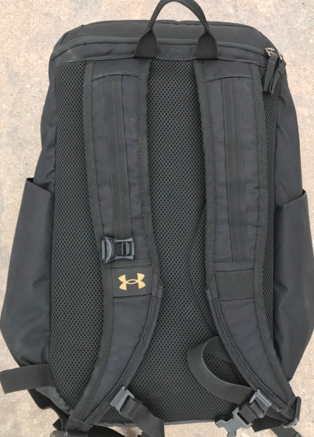 Under Armour Storm Backpack Men’s Black Gym Bag Backpack Shoe Compartment Soccer
