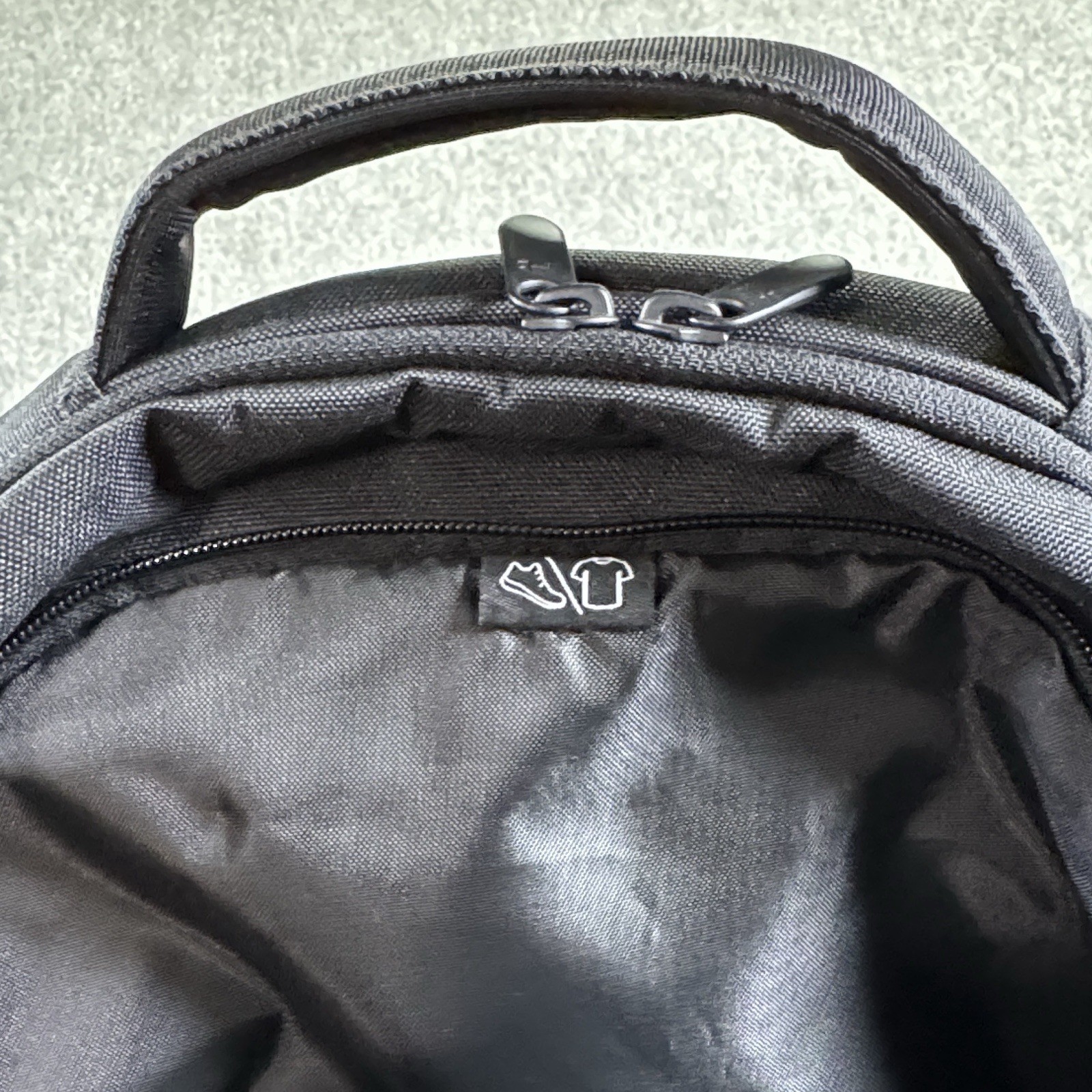 Under Armour Hustle 6.0 Backpack Brand New No Tags