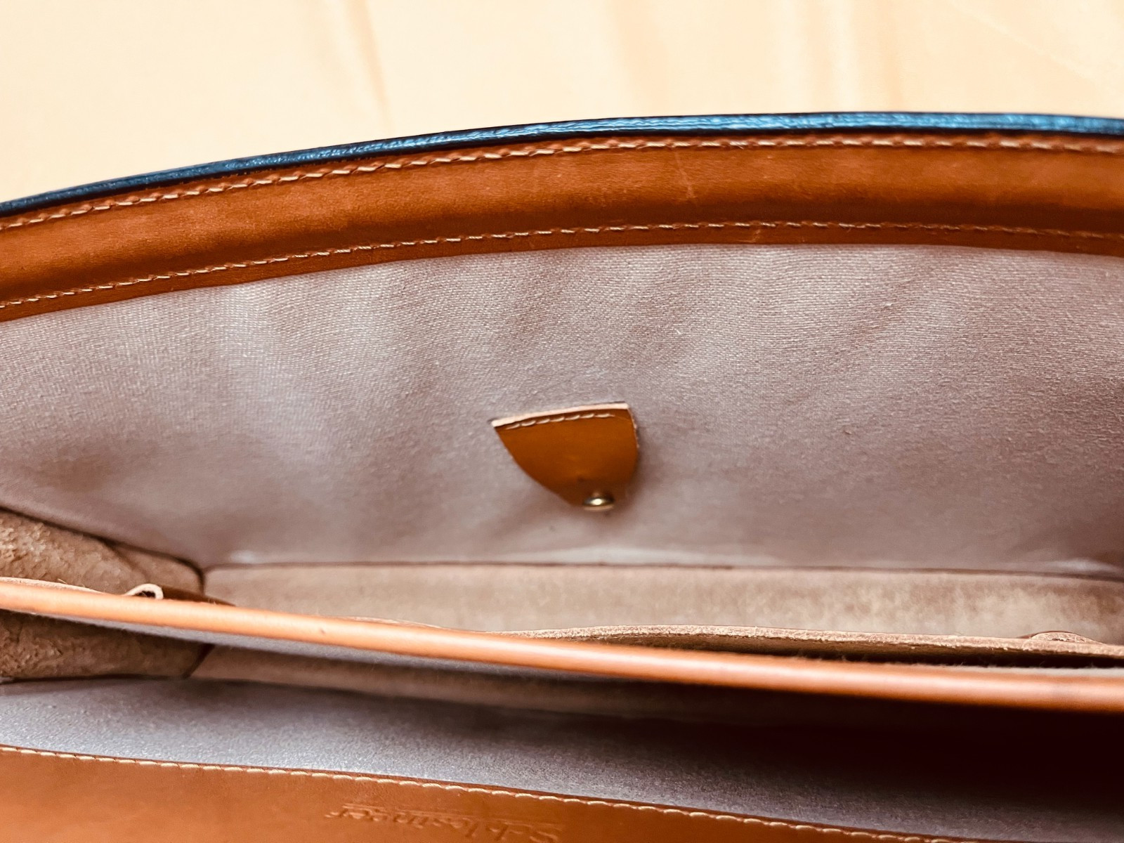 SCHLESINGER BROTHERS English Tan Heavy Leather Briefcase / Lawyer Bag – USA