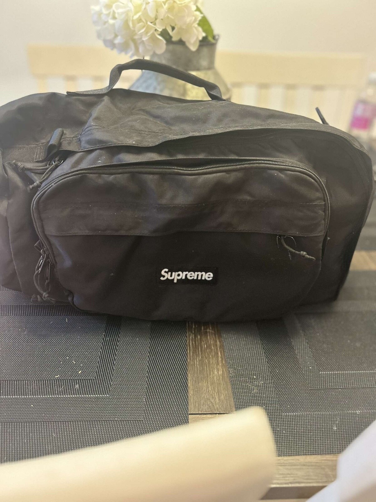 FW19 Supreme black duffle bag messenger box logo Cordura Duffel