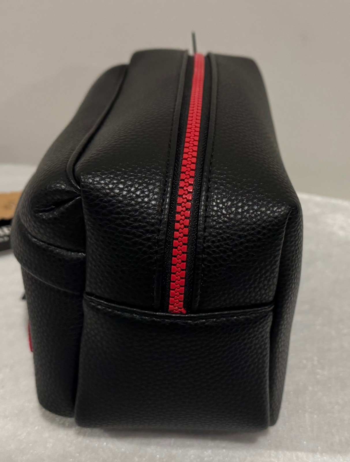 NWT True Religion Men’s Quadry Black Toiletry Bag Bonus Travel Bottles TR104107