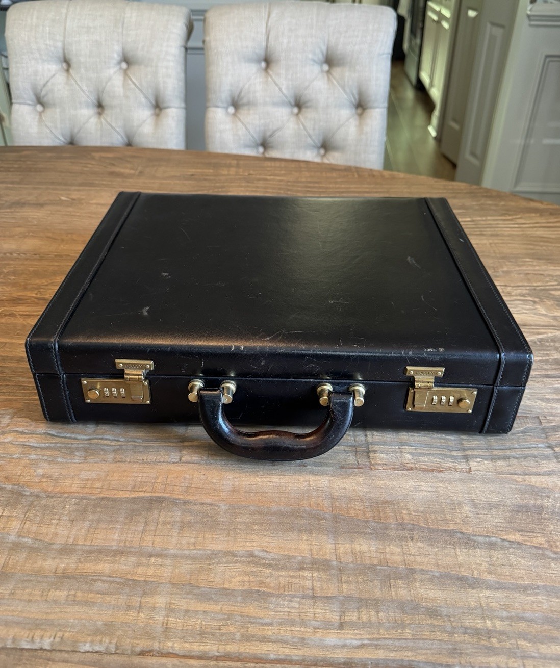 Vintage Bally Brown Leather Executive Hard-sided Briefcase Italy 17″ x 13.5″