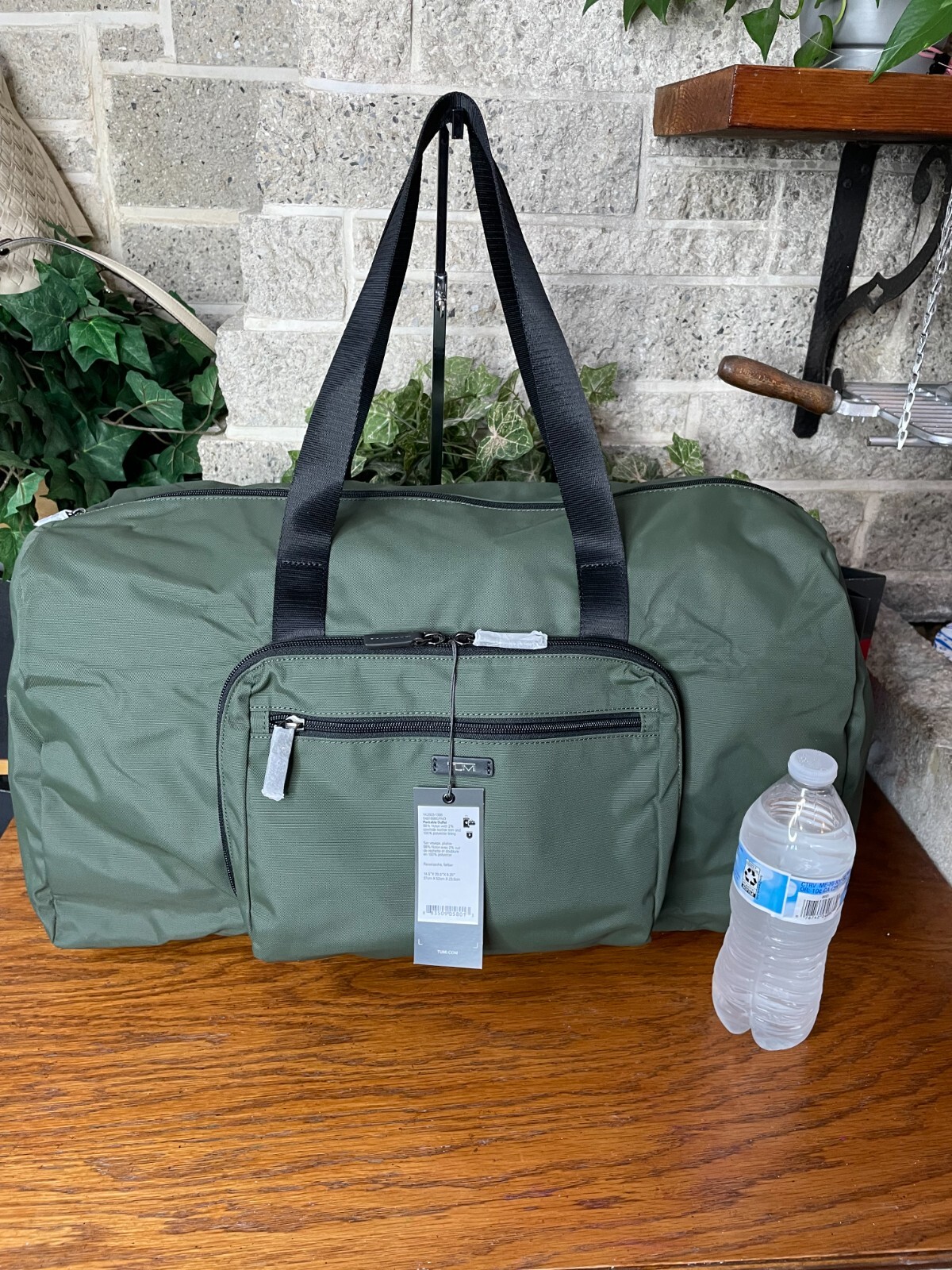 NWT TUMI OLIVE GREEN PACKABLE DUFFLE FOLDABLE DUFFEL TOTE BAG TRAVEL CARRYON