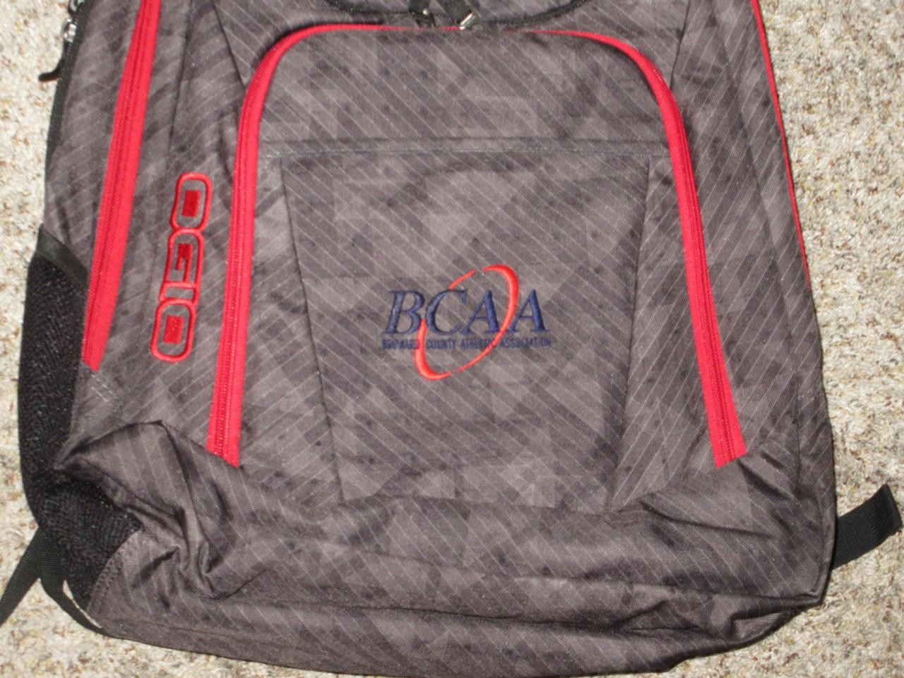 NWT OGIO 411069 Excelsior 17″ Laptop Backpack Gray Red Black Geometric Print