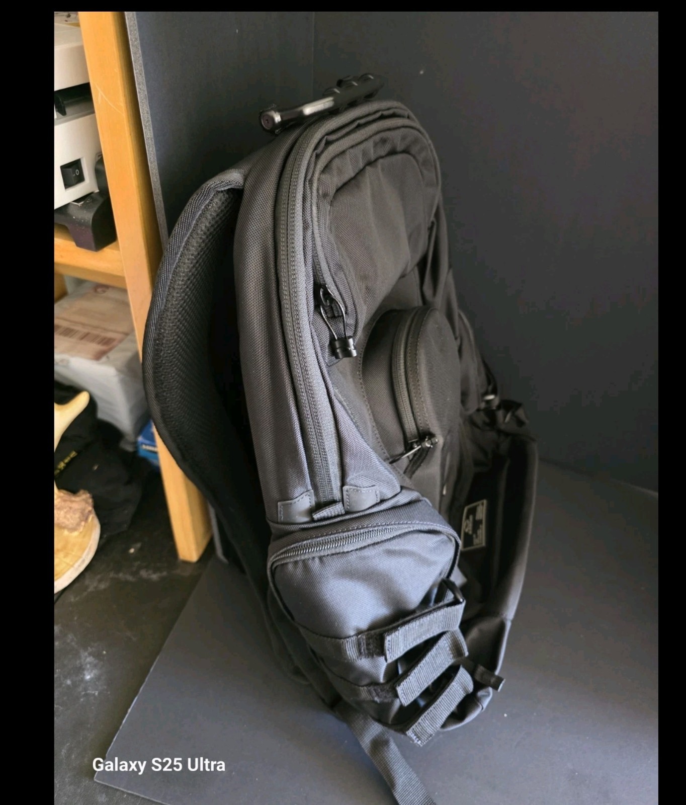 Oakley Icon 2.0 Backpack Blackout Tactical Laptop Bag Hiking Travel FOS900044