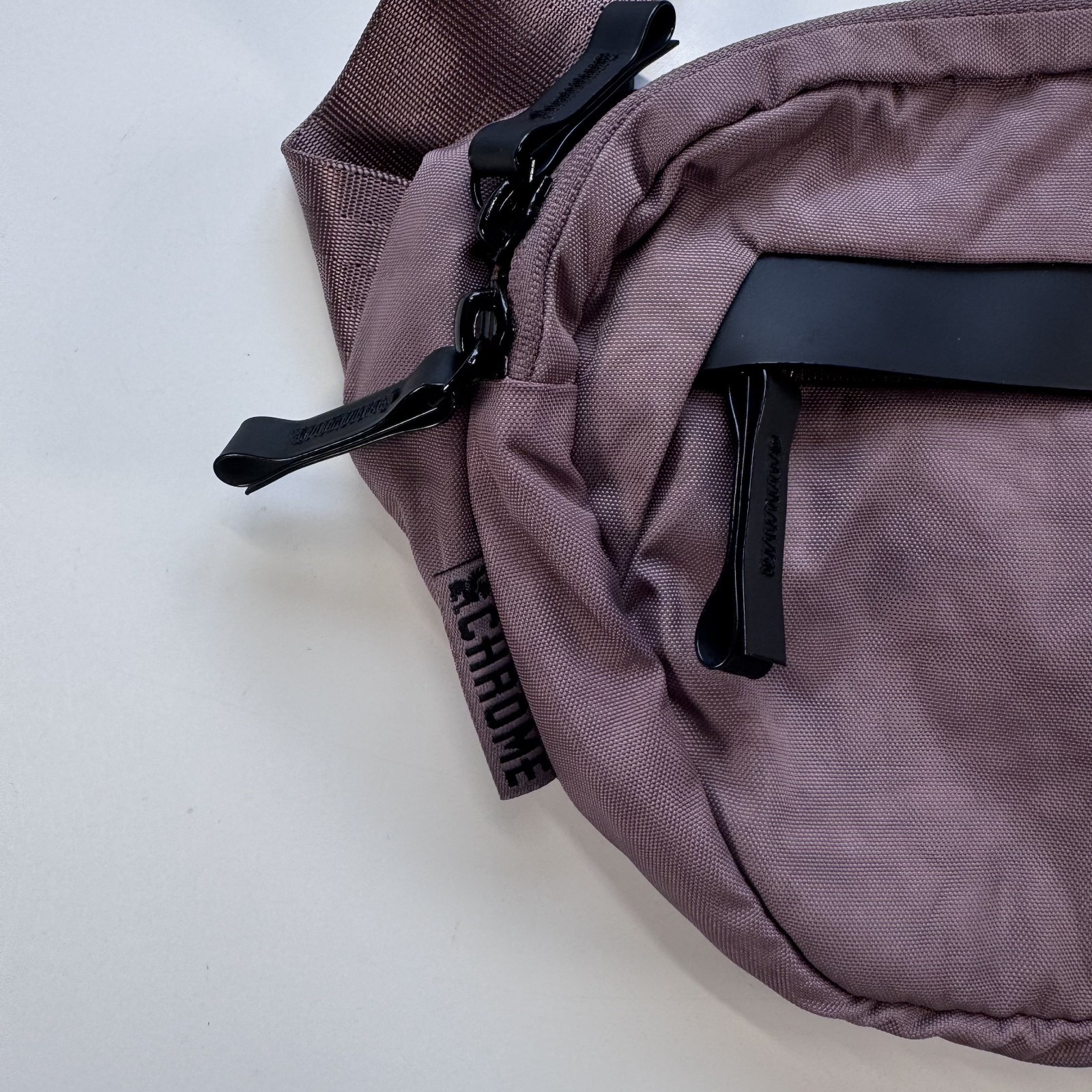CHROME INDUSTRIES Sabin 3L Sling Crossbody Bag Small Mauve Purple Pink