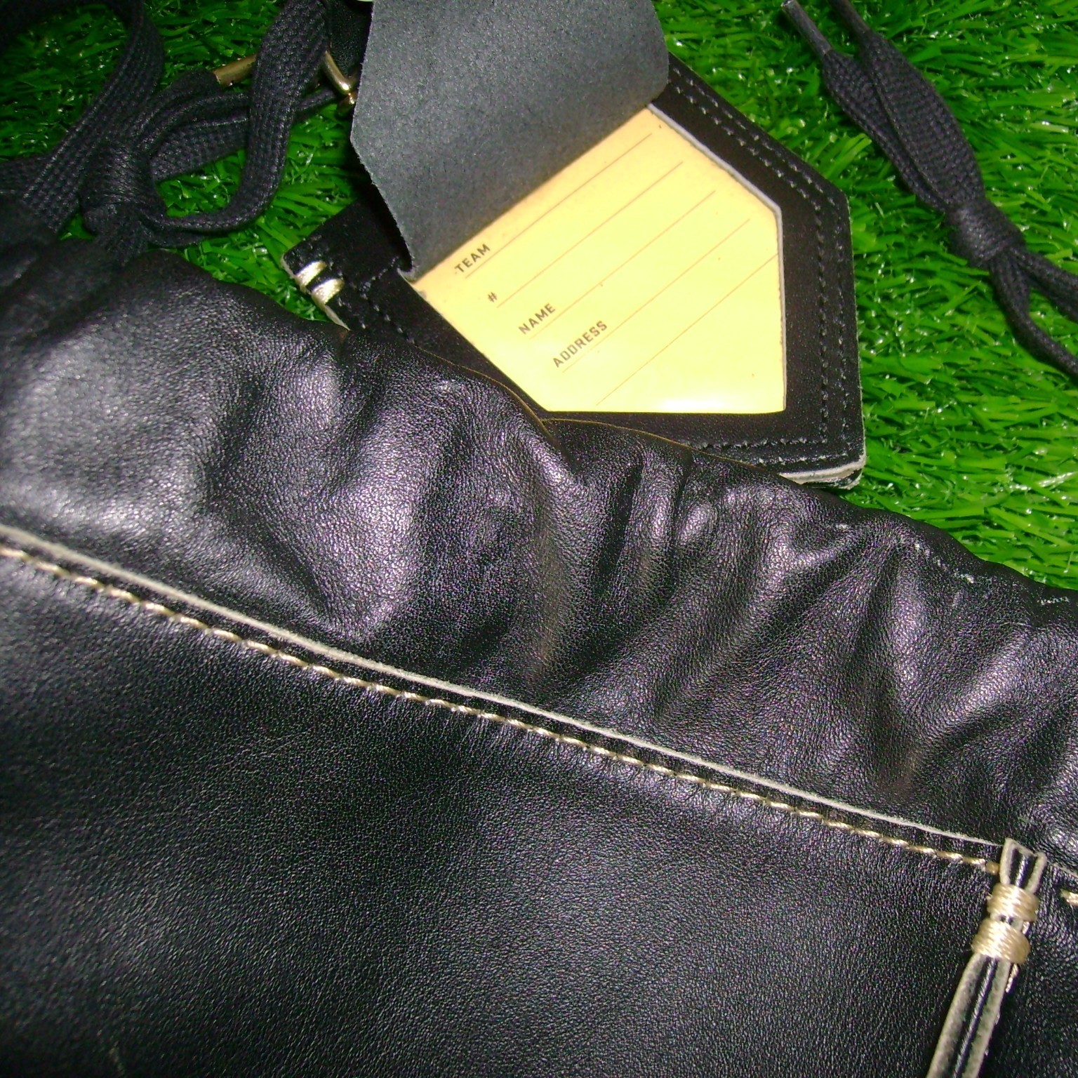 NIKE DIAMOND ELITE Pro Baseball Cowhide Leather Glove Bag Black/Gold Collectible