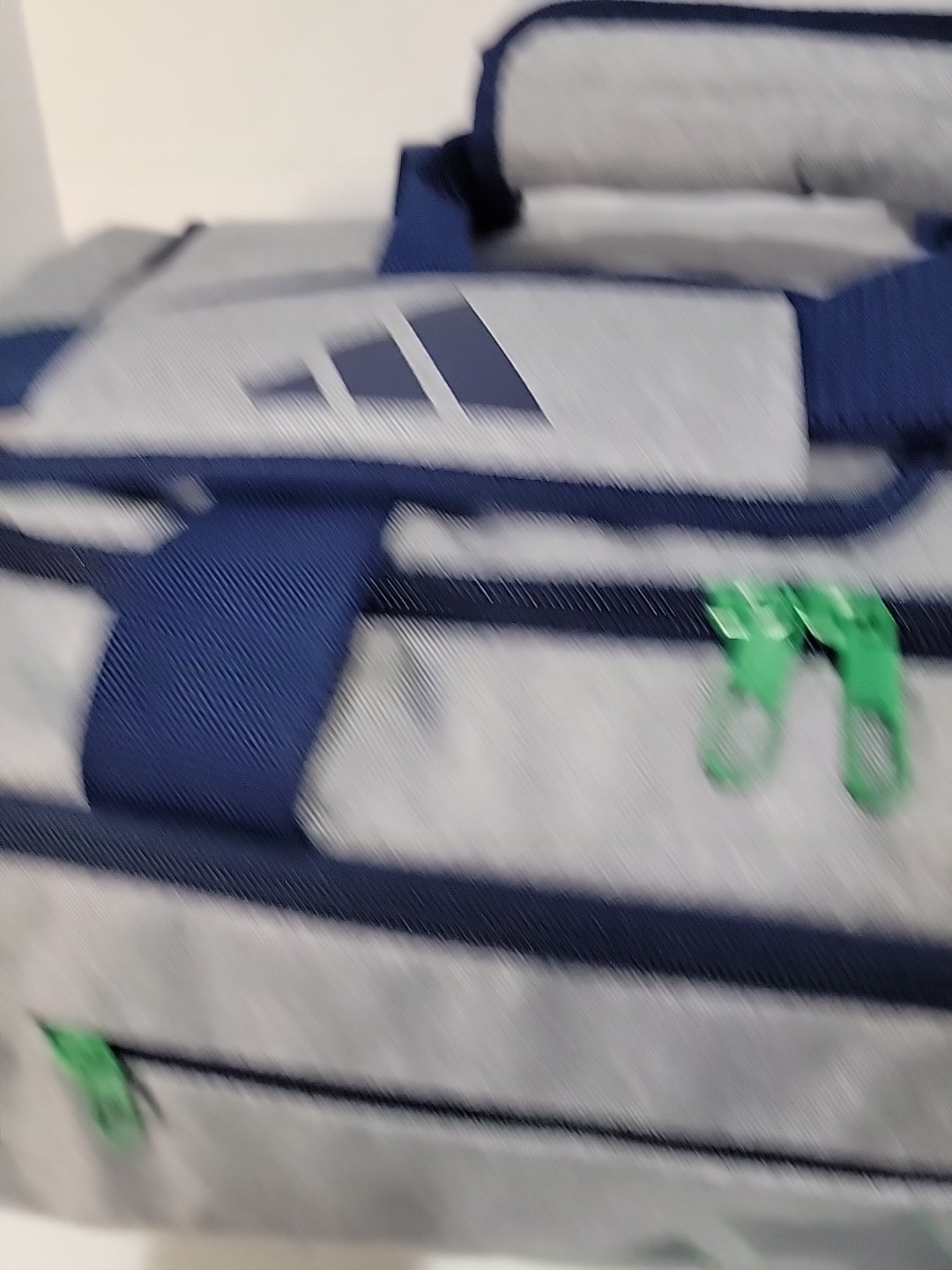 adidas Defender 5 Medium Duffel Bag, 5159471 JJ7730 Twill S10-Ash/Dark Blue/Gree