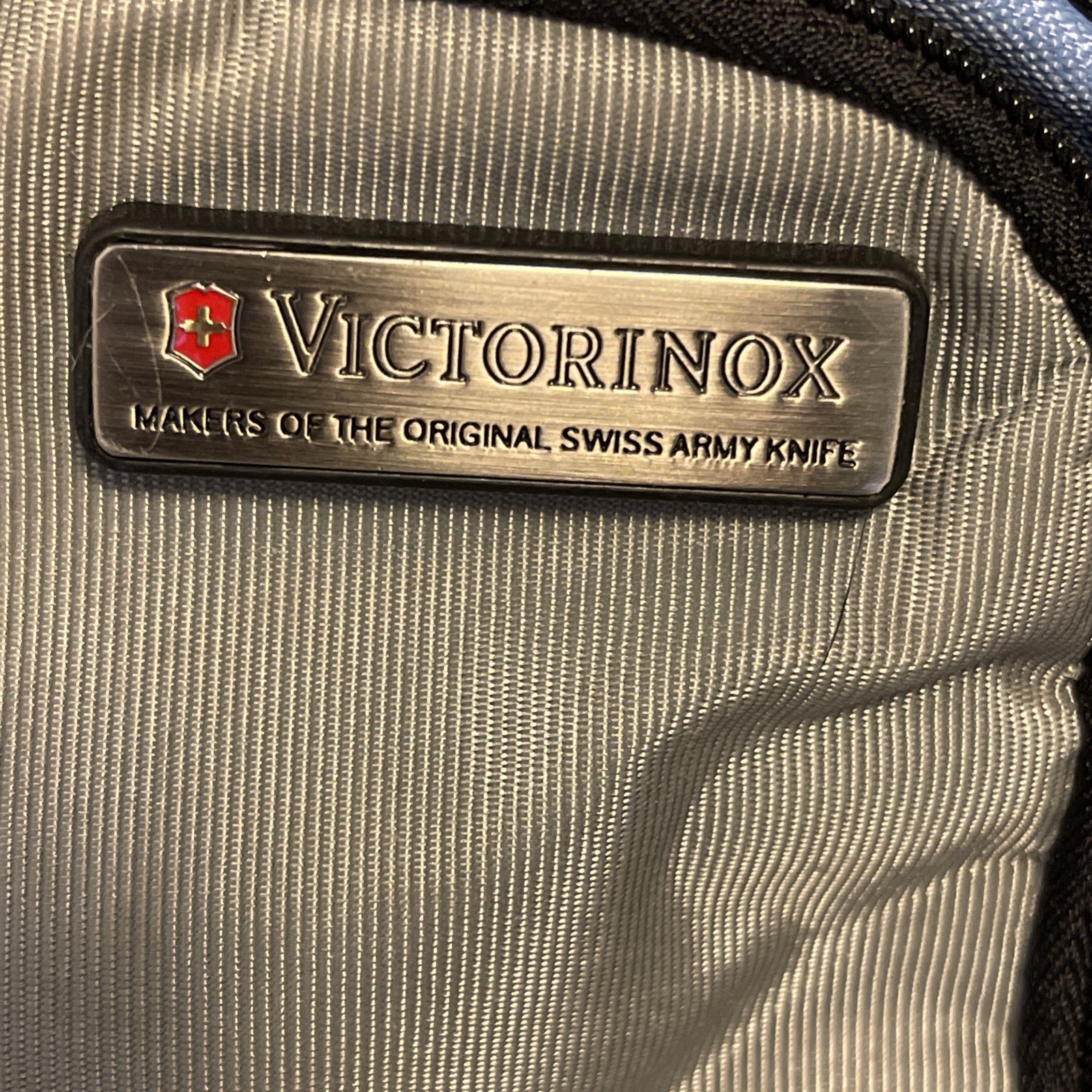 VICTORINOX Tear Drop Monosling – Zip Pockets Gray/Blue 14” Swiss Army