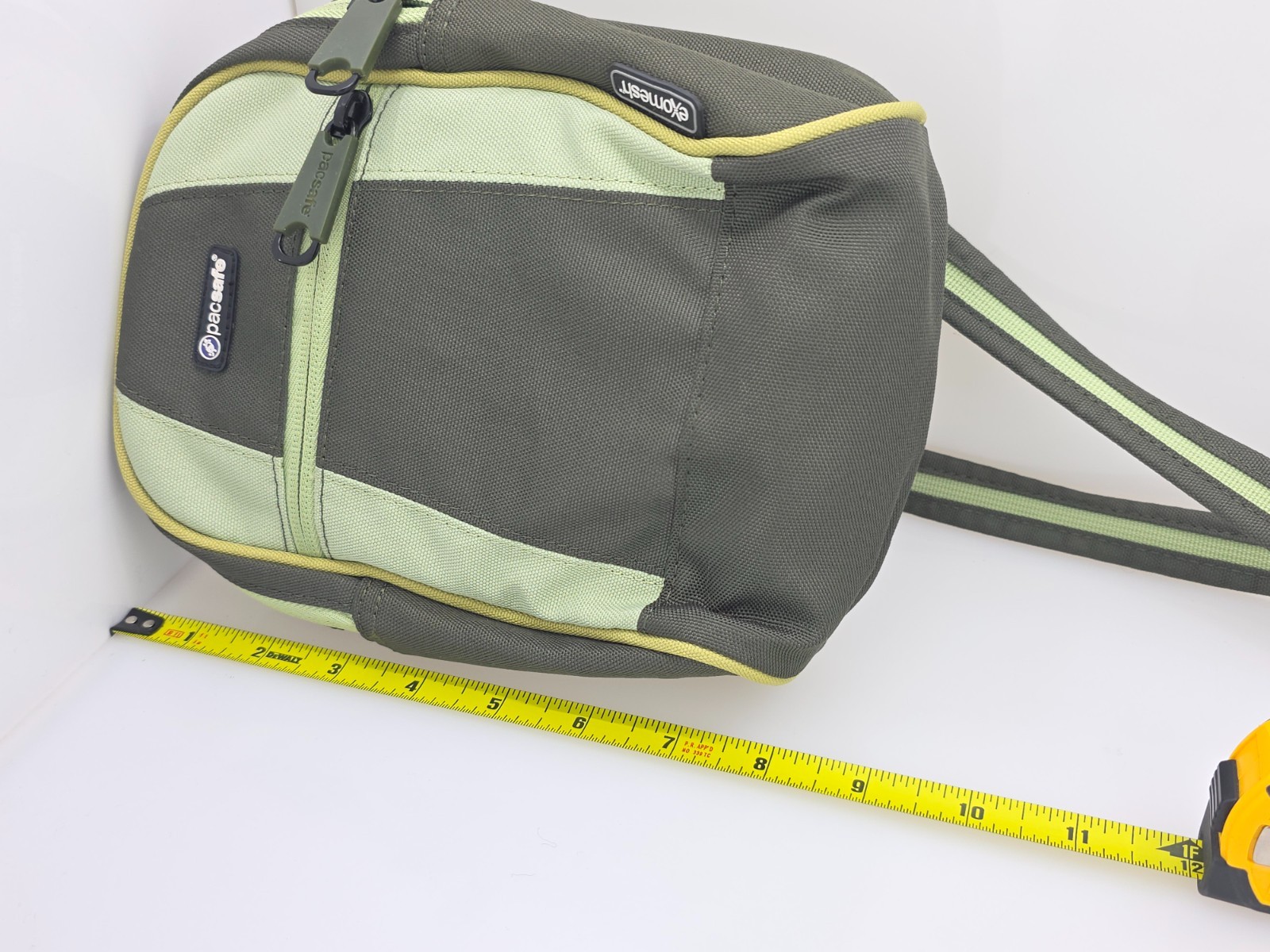 Pacsafe Metrosafe 2310 Shoulder Bag Convertible Hip Pack Exomesh Anti-Theft