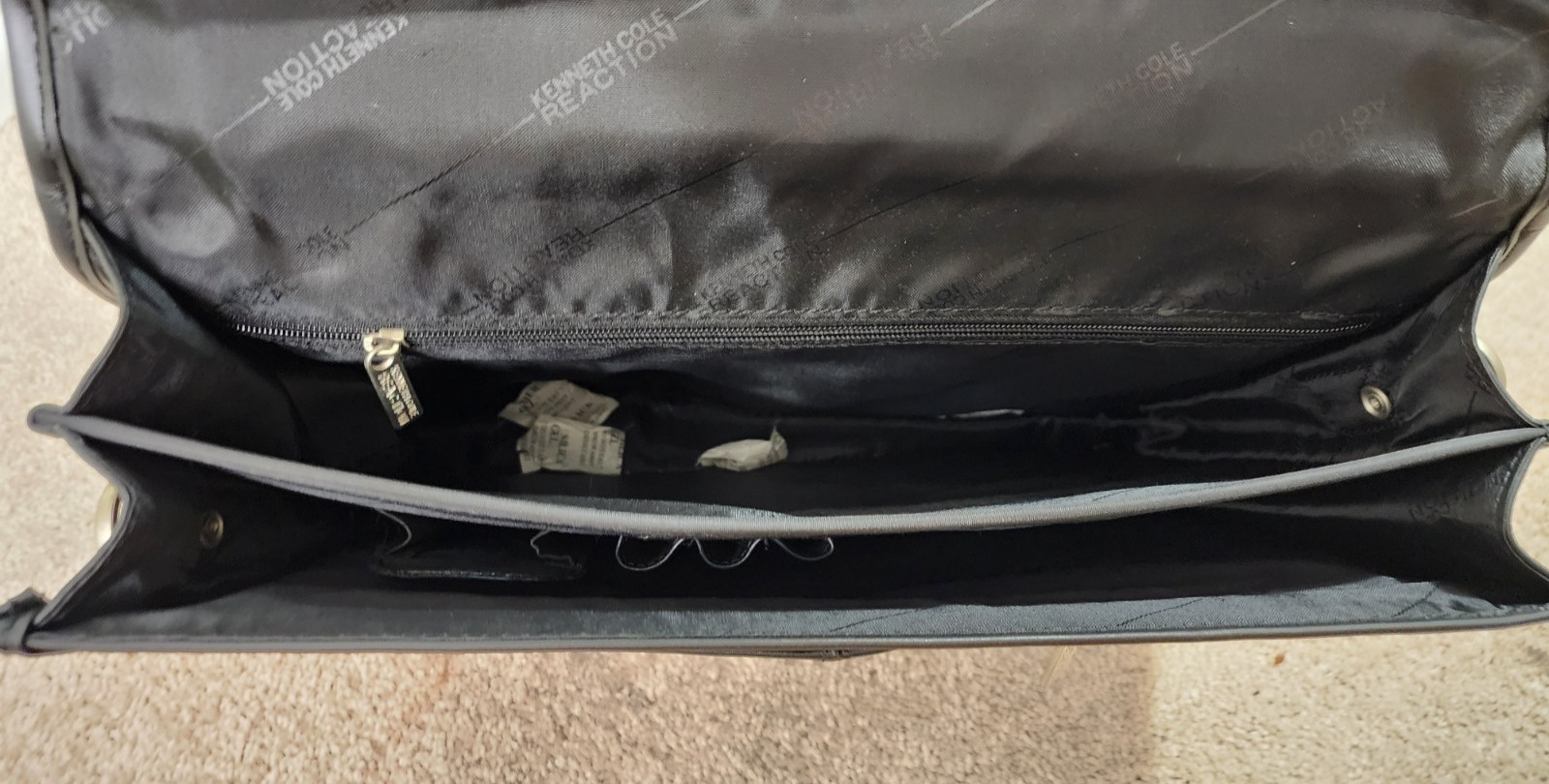 Kenneth Cole Reaction Leather Briefcase. New With Tag.