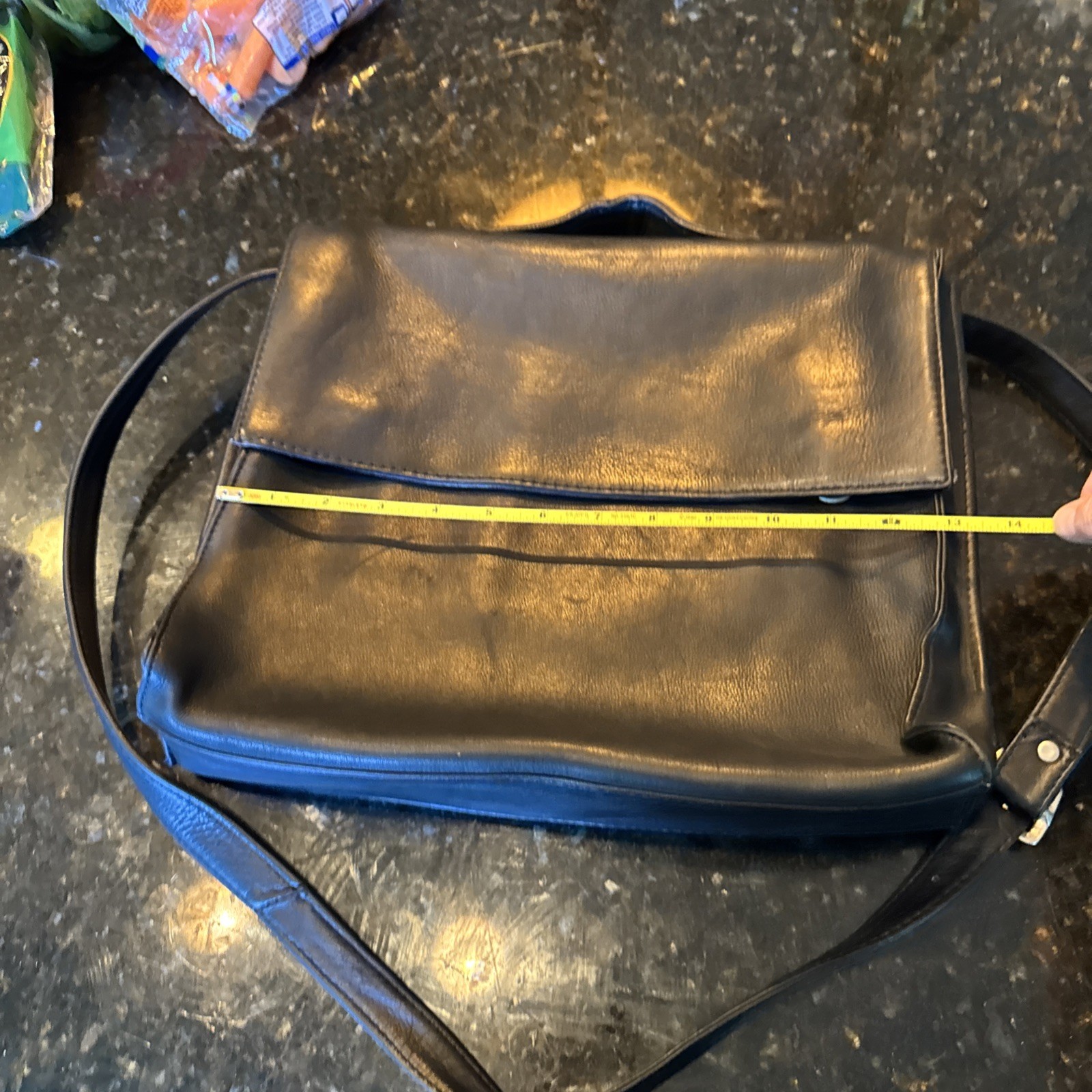 Wilson’s Black Genuine Leather Messenger Bag. Great Condition