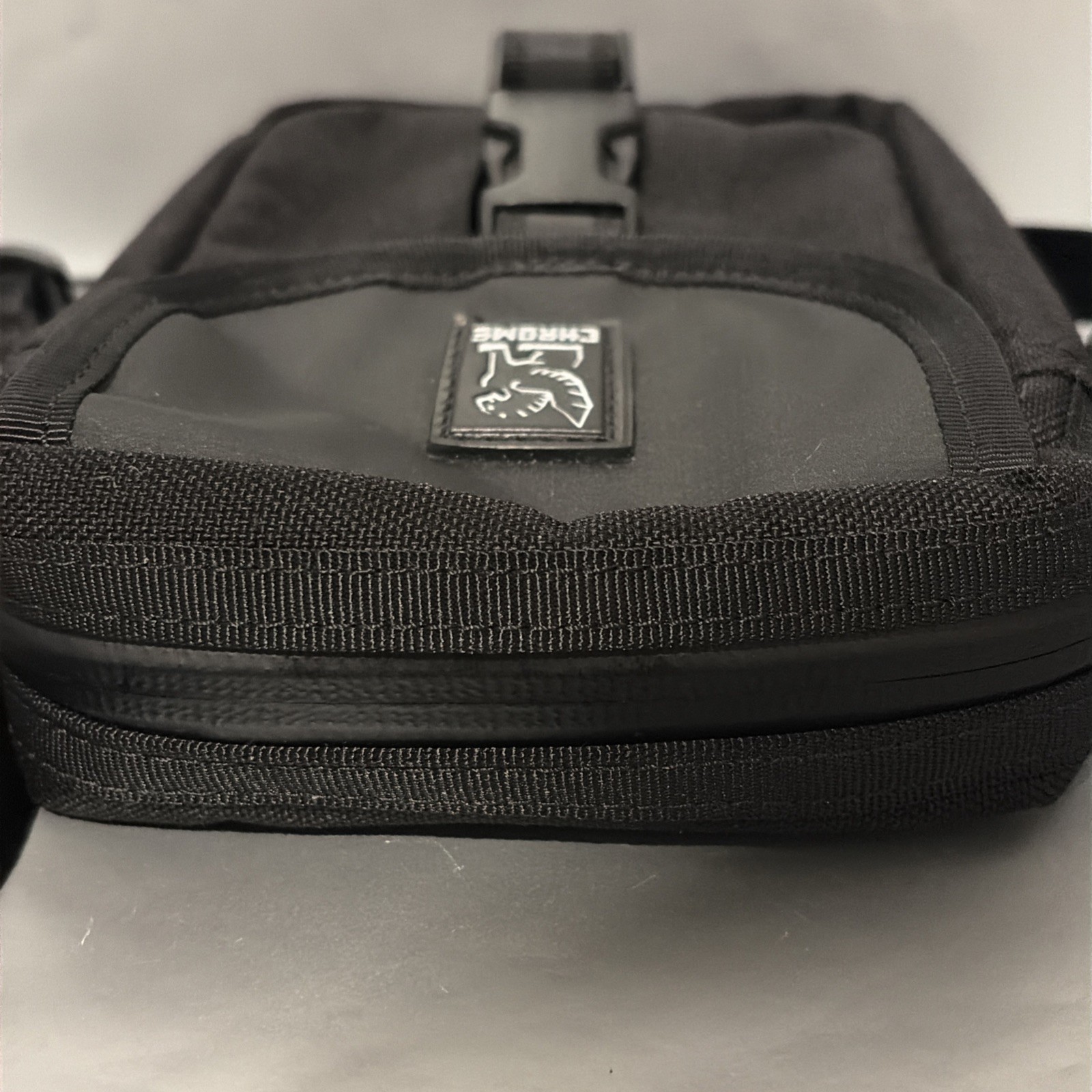 CHROME INDUSTRIES Shoulder Accessary Pouch Crossbody Purse Bag with Strap RARE