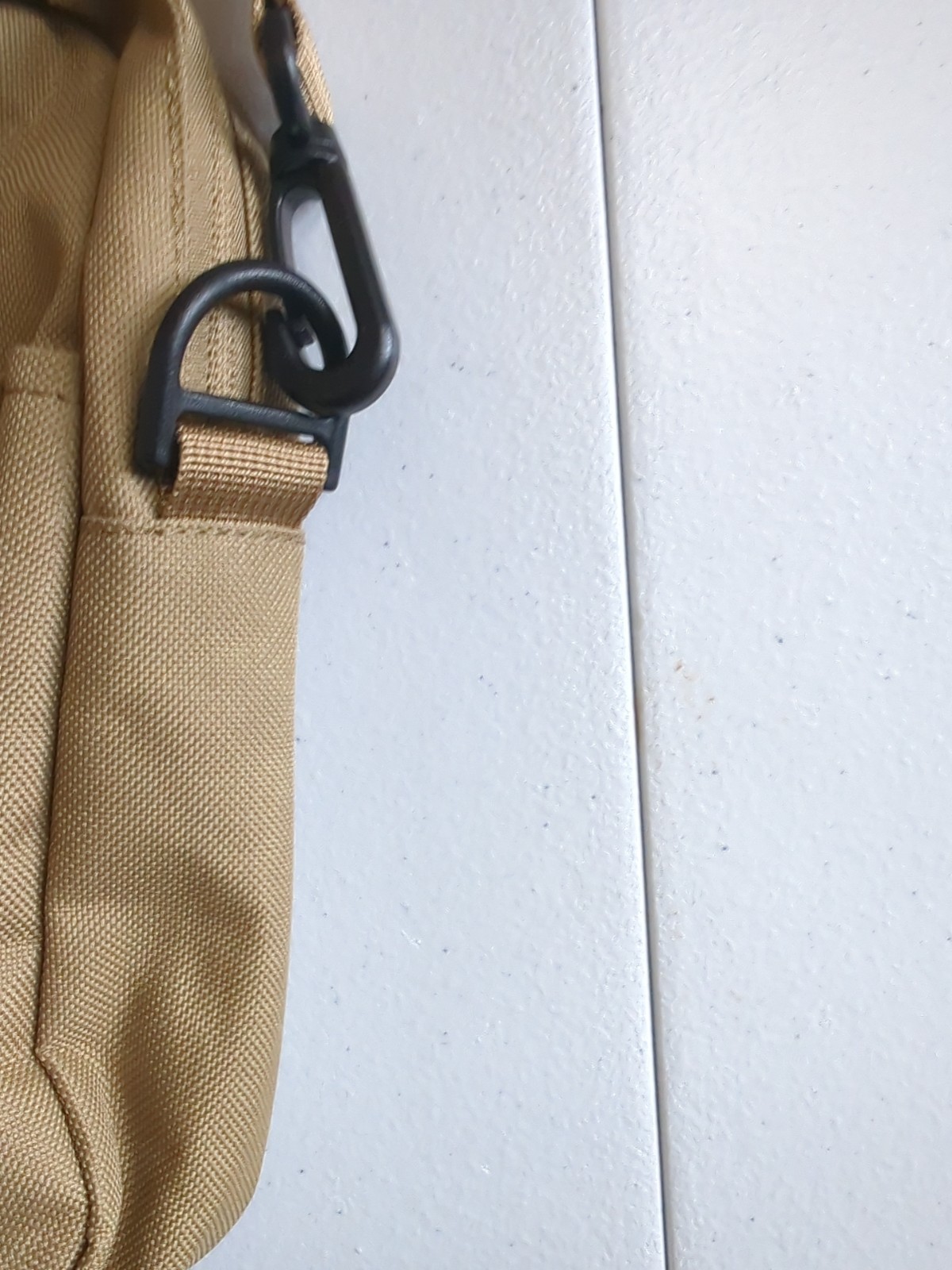 Men’s 7×9 Basic Street Crossbody Wallet Bag Tan Nylon Adjustable Strap