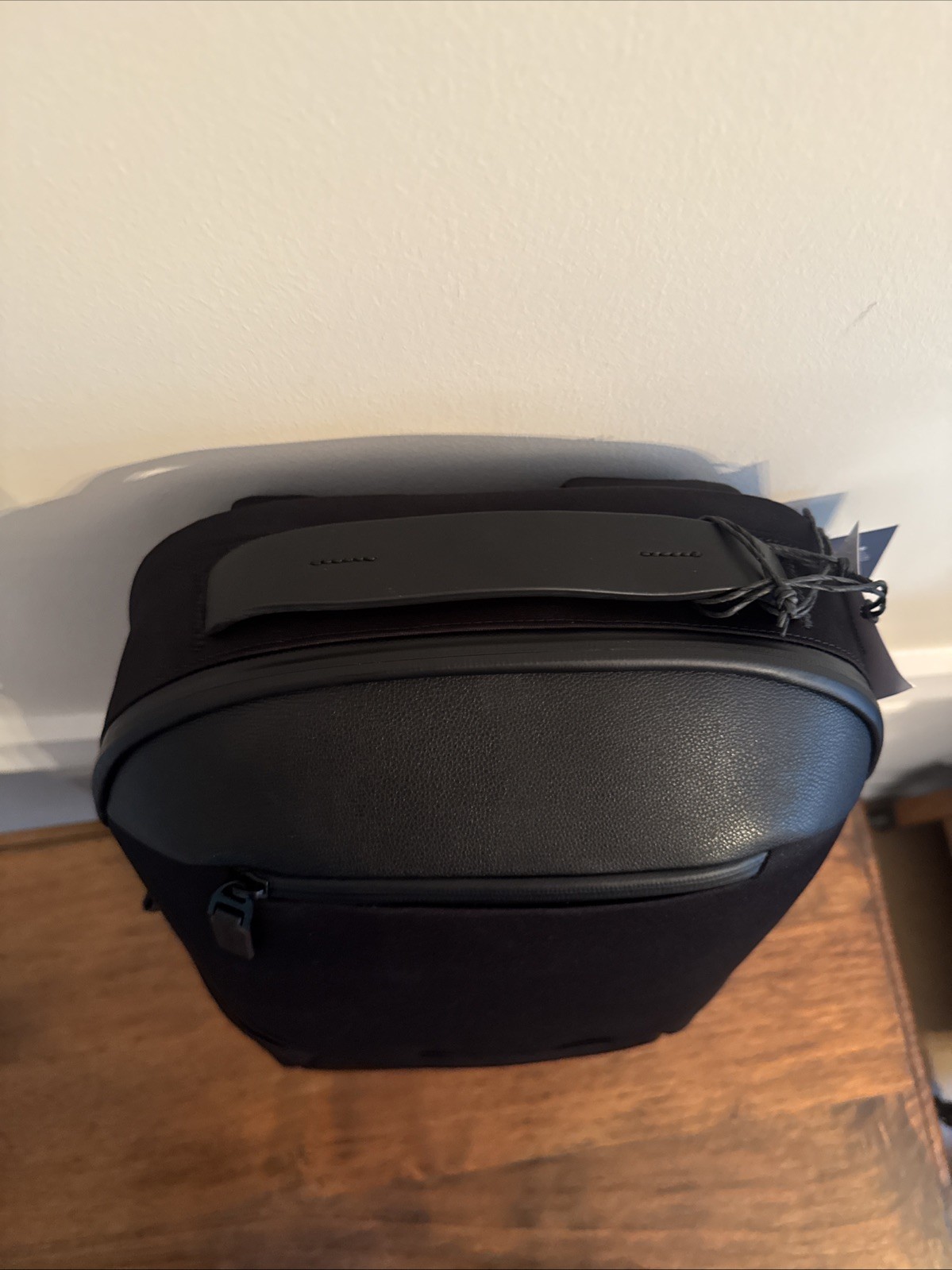 NWT Troubadour Apex Backpack 4.0 Black 22L, with Original Packaging