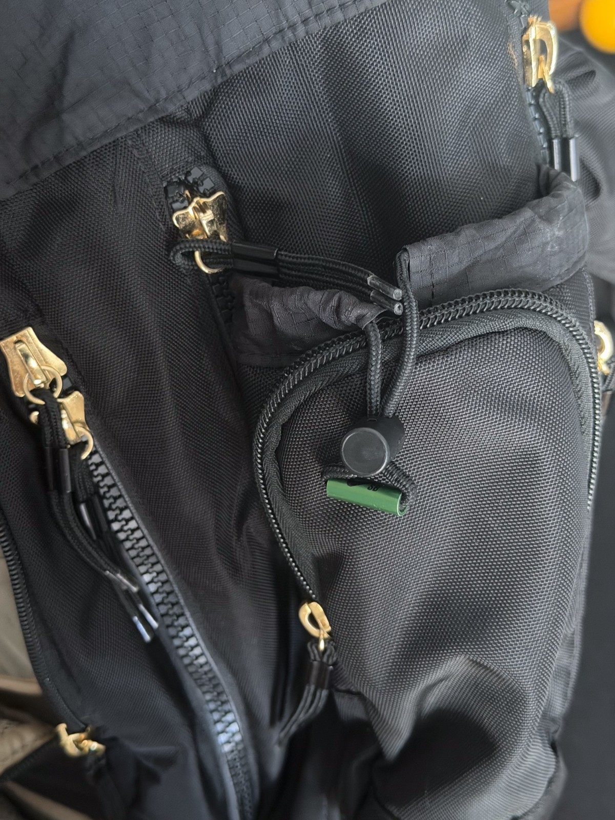 2010 Nike SB Eugene Backpack “Gu**i” colorway RARE complete with Strap