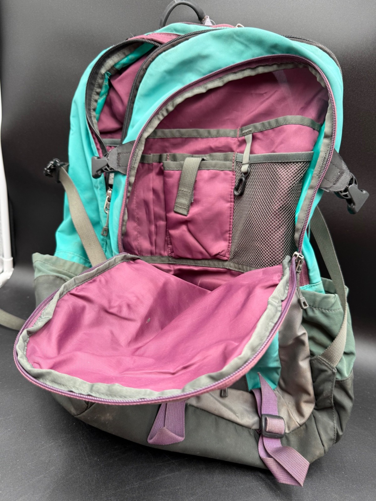 Patagonia Refugio Pack 28L Backpack Hiking Daypack Nylon Outdoor Durable Pack