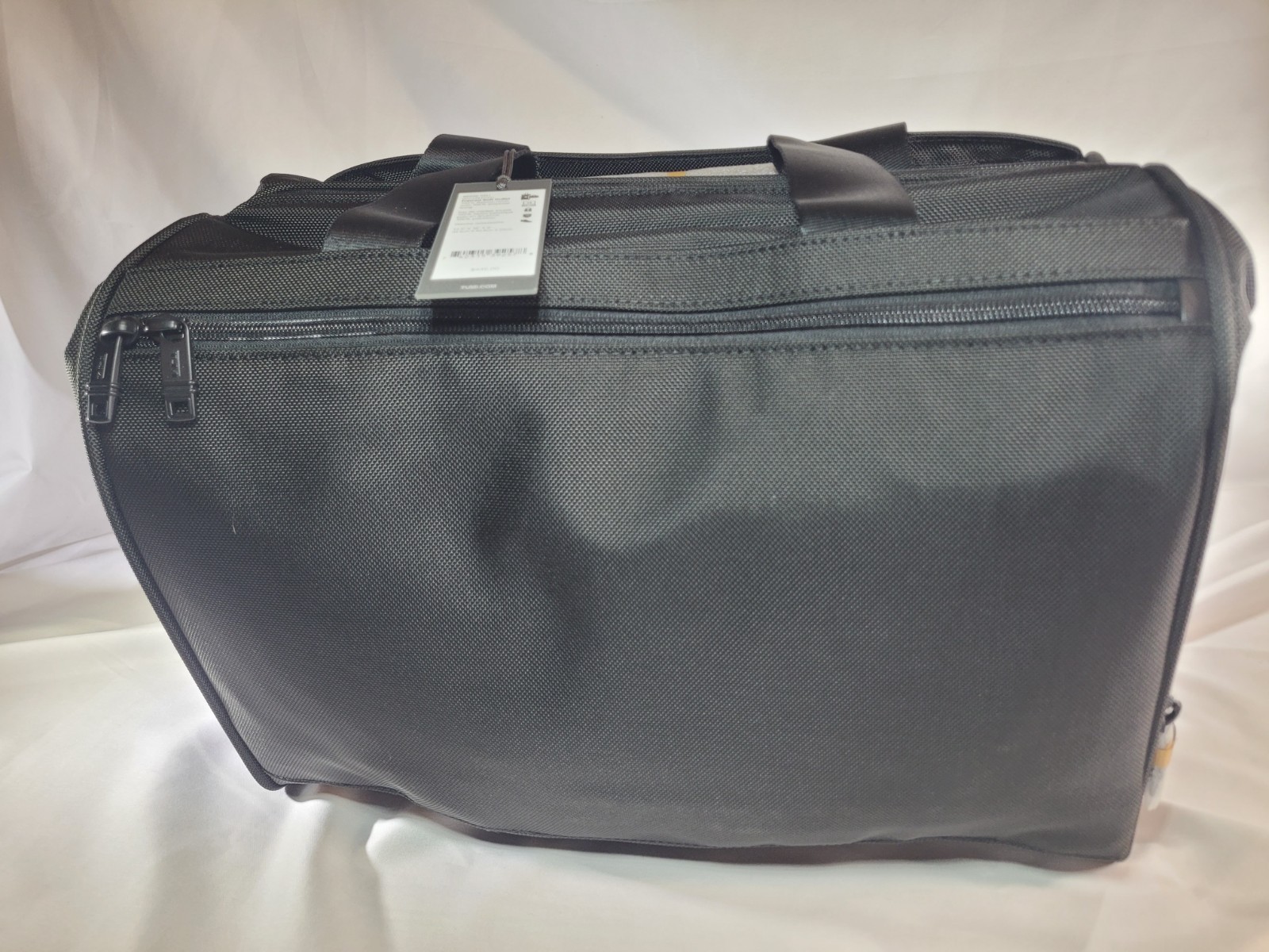 Tumi Alpha 2 FXT Framed Soft Duffel Bag – Black (96946-1041) Ballistic Nylon-NEW
