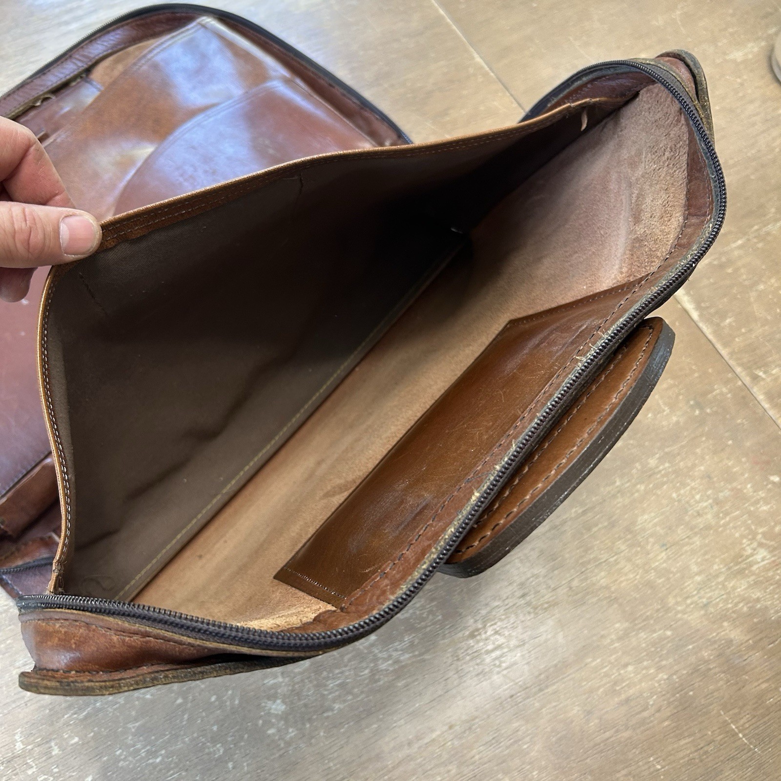Schlesinger Leather Portfolio Attache California Saddle Leather Brown Vintage