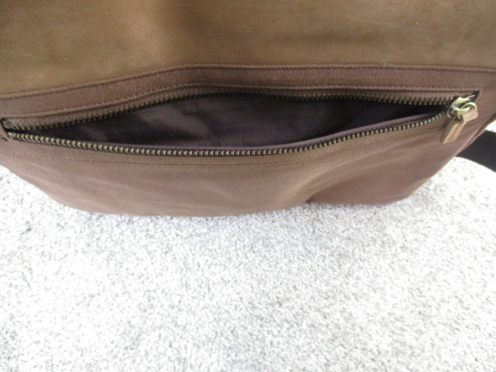 Pendleton Mens Wool Plaid Leather Messenger Bag Crosssbody Laptop School Travel
