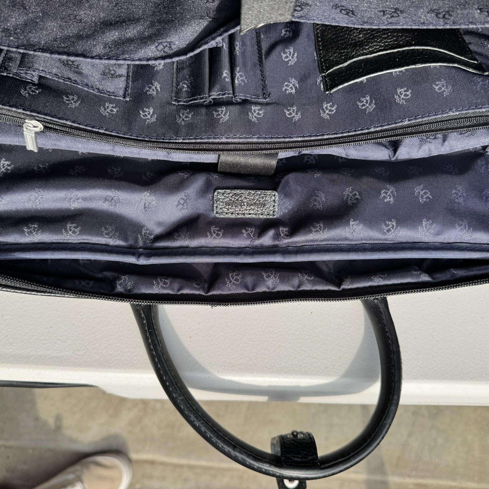 Brooks Brothers Pebbled Black Genuine Leather Briefcase Bag – READ ABOUT STRAP